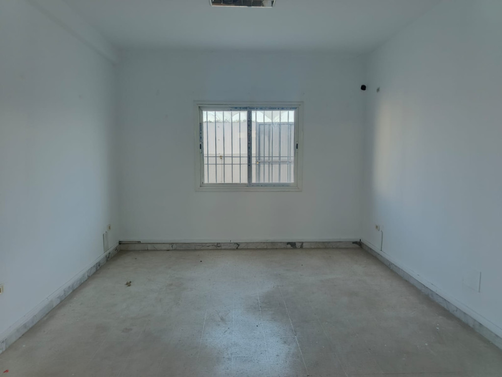 Fouchana Zone Industrielle El Meghira Bureaux & Commerces Surfaces Dpt 1 500 m el mghir