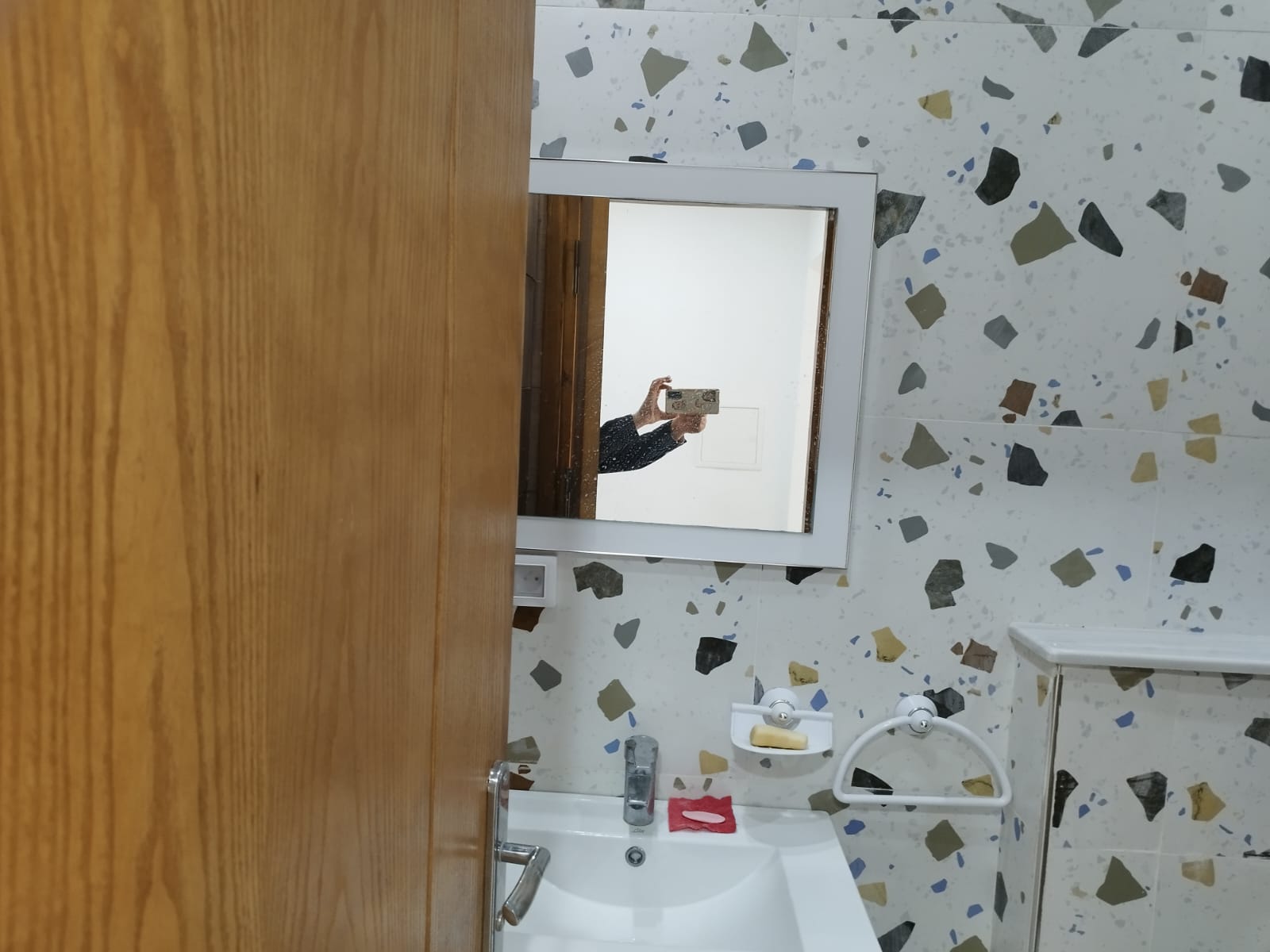 Hammam El Ghezaz Hammam El Ghezaz Vente Appart. 2 pices Appartement meubl rdc  plage hammem el ghezez