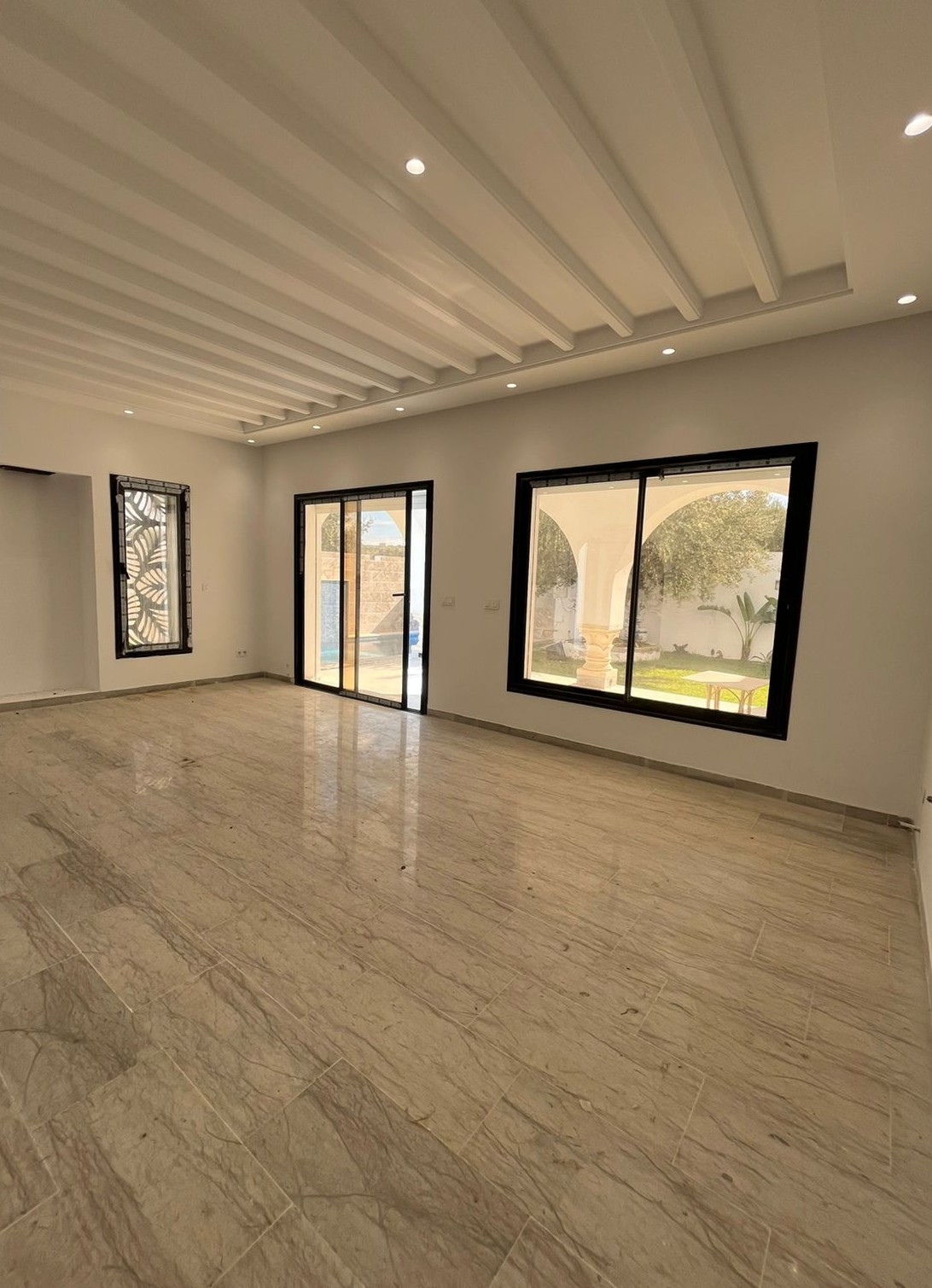 Hammamet Hammamet Vente Appart. 4 pices Villa a hammamet sud monchar