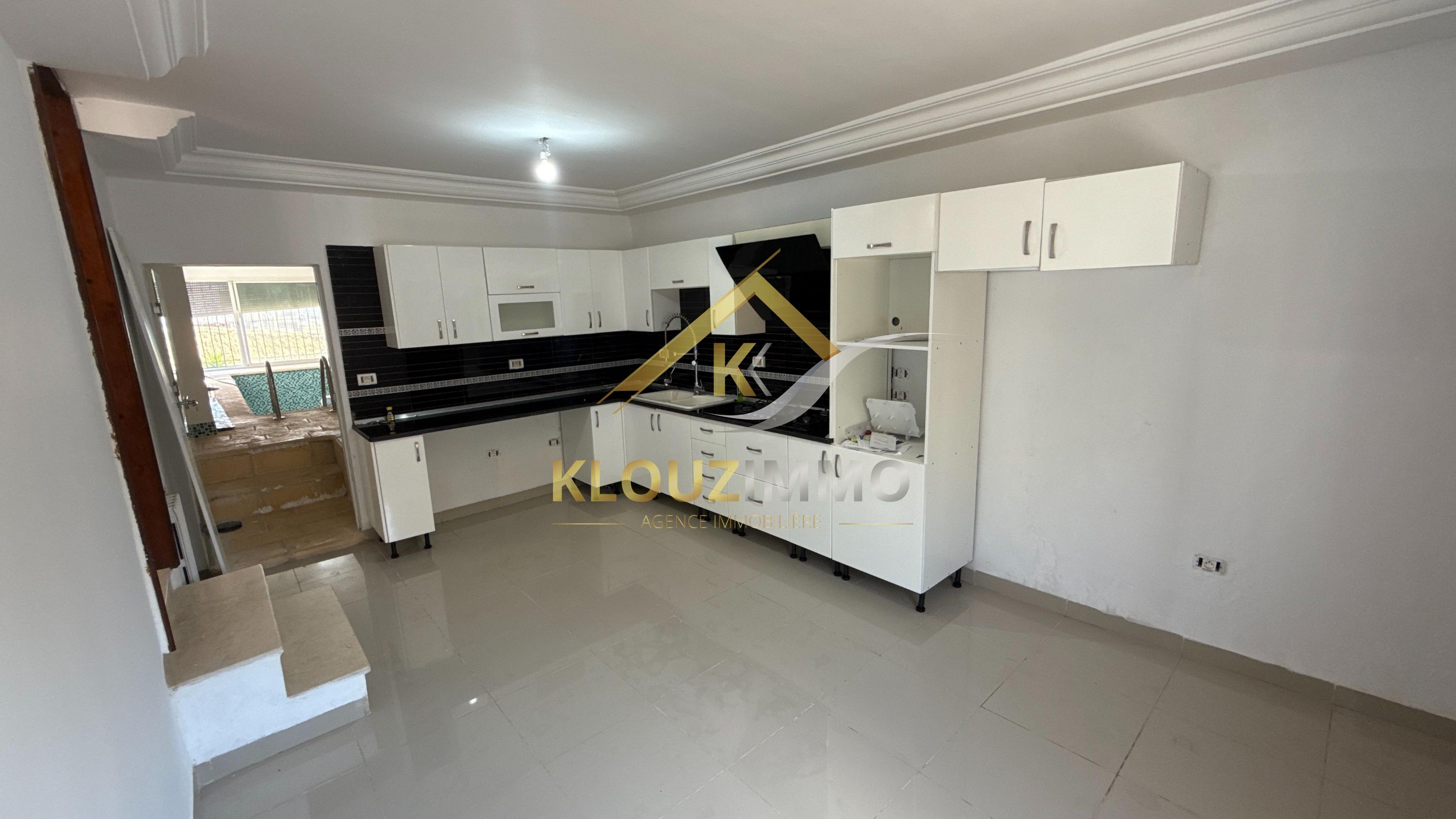 Bizerte Nord Bizerte Vente Maisons Villa   bizerte avec piscine