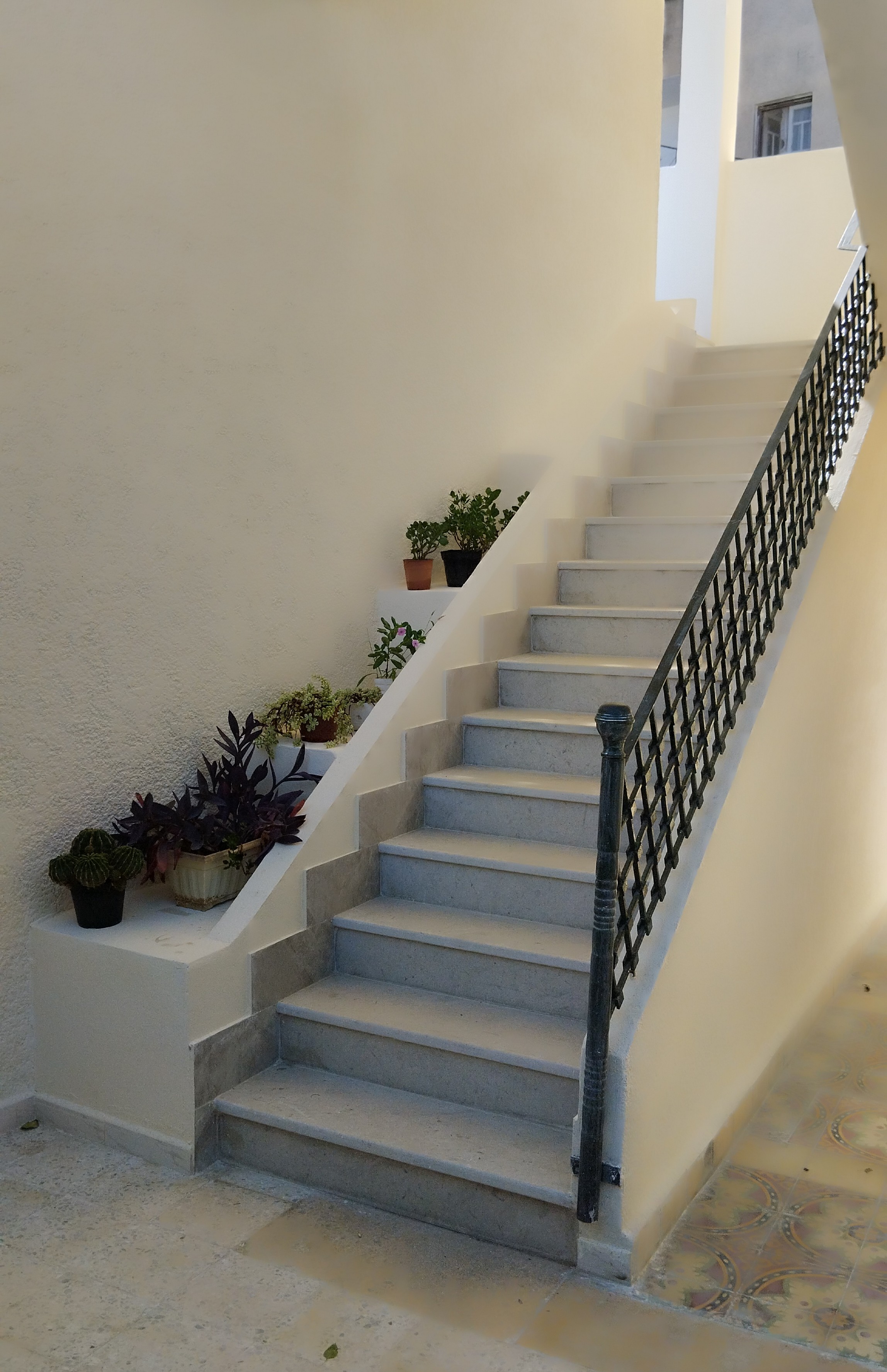 Ezzouhour (Tunis) Cite Essomrane Location Maisons Etage de villa neuve