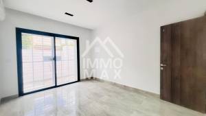 El Menzah El Menzah 4 Location Maisons A  des halls 2 au menzah 4 ref74a