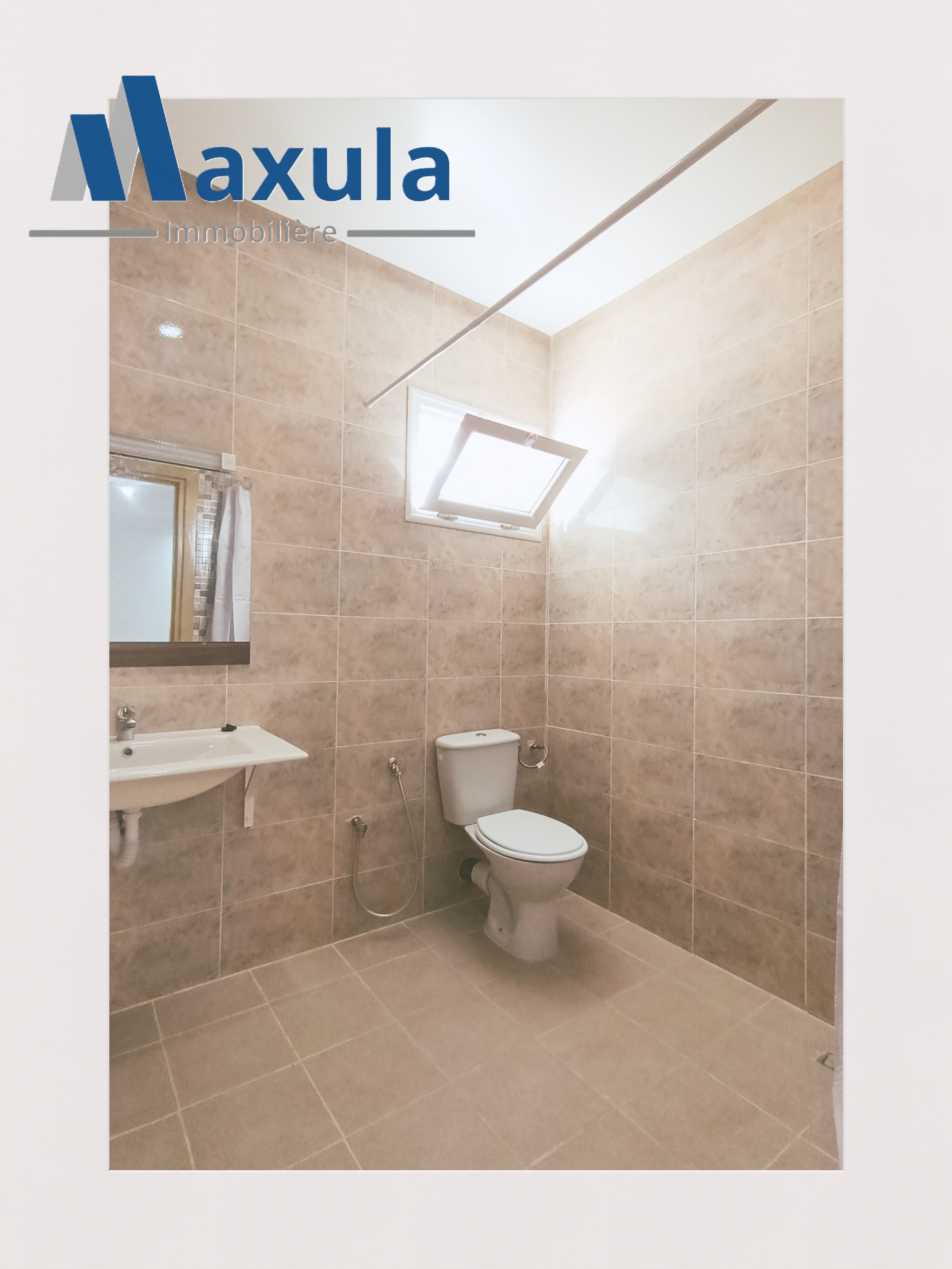 Rades Cite Mohamed Ali Location Appart. 5 pices+ Etage de villa s4 jamais habite a rades med ali