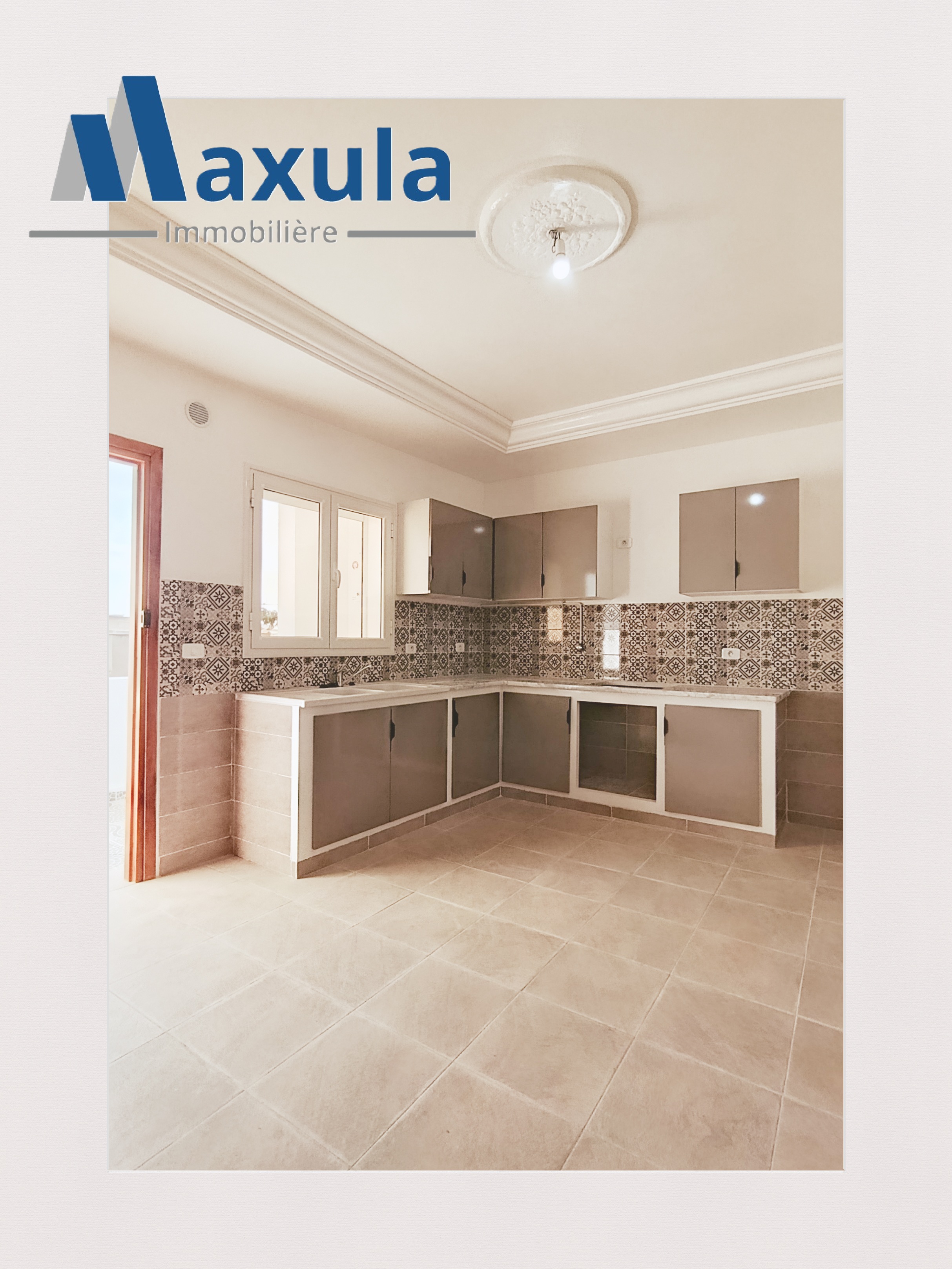 Rades Cite Mohamed Ali Location Appart. 5 pices+ Etage de villa s4 jamais habite a rades med ali