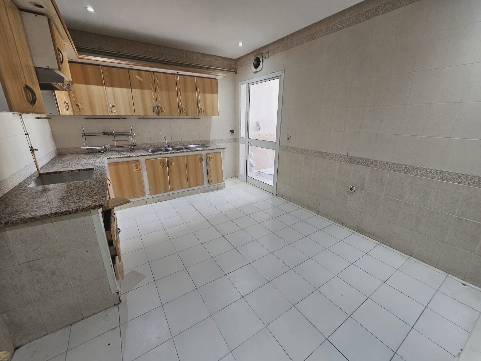 Ariana Ville El Menzah 7 Vente Appart. 4 pices S3 400 md menzah 7bis