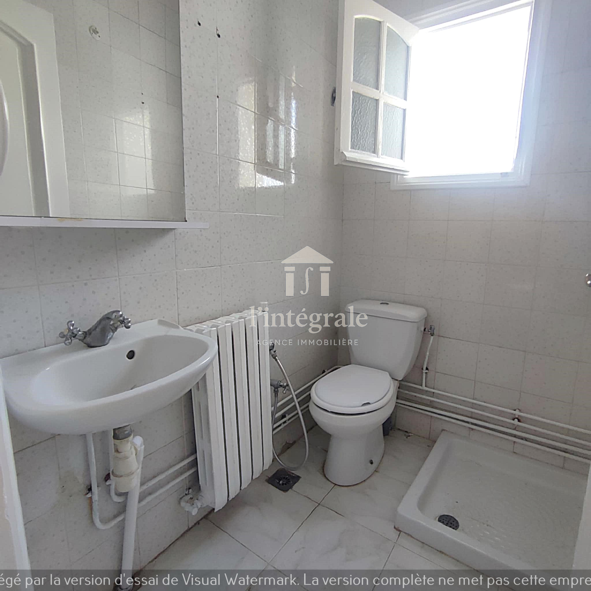 Ariana Ville Cite Ennasr 2 Location Appart. 3 pices S2 au rez de chausse