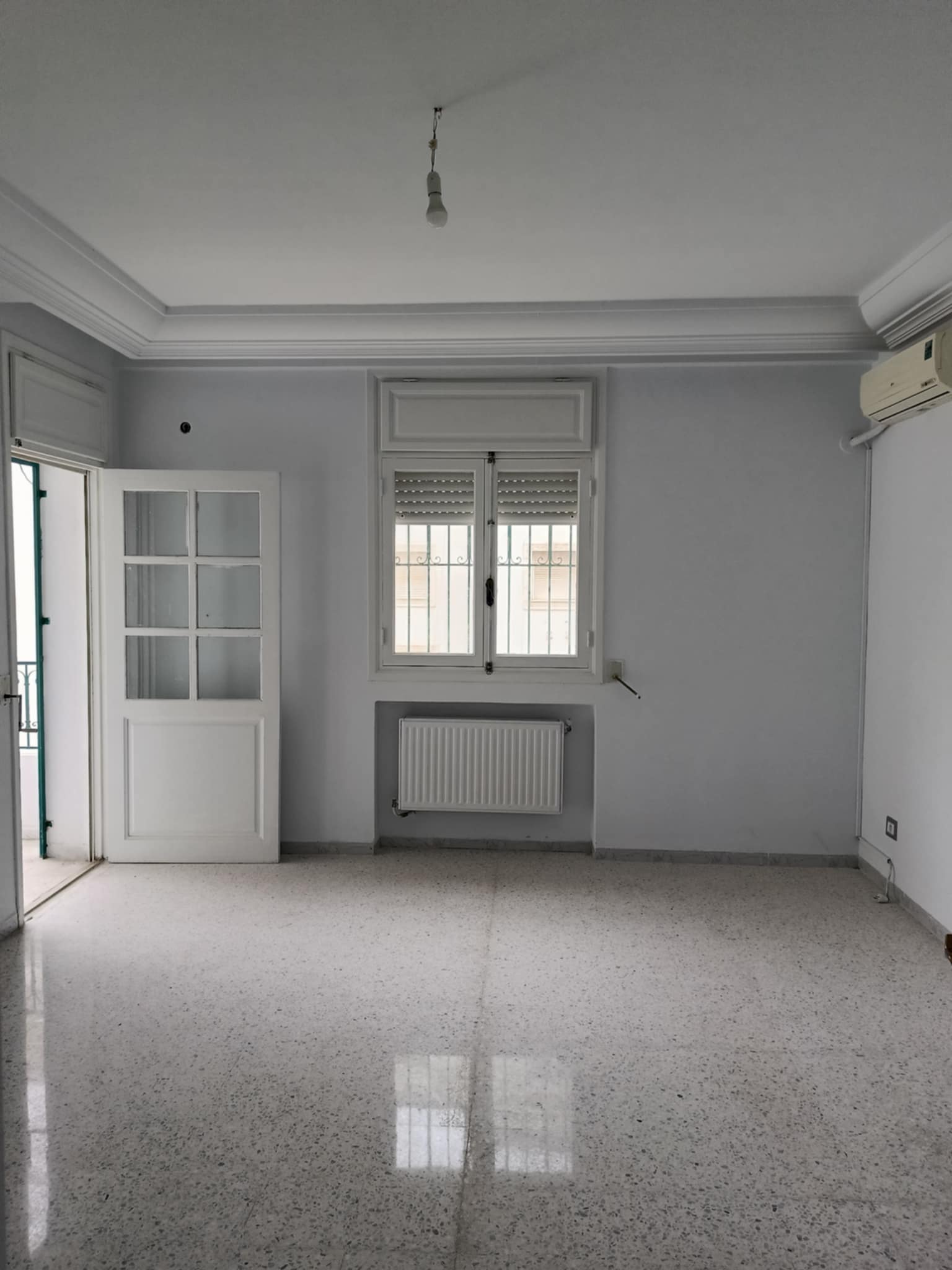 Ariana Ville Ariana Vente Appart. 4 pices Spacieux s3  cit saha