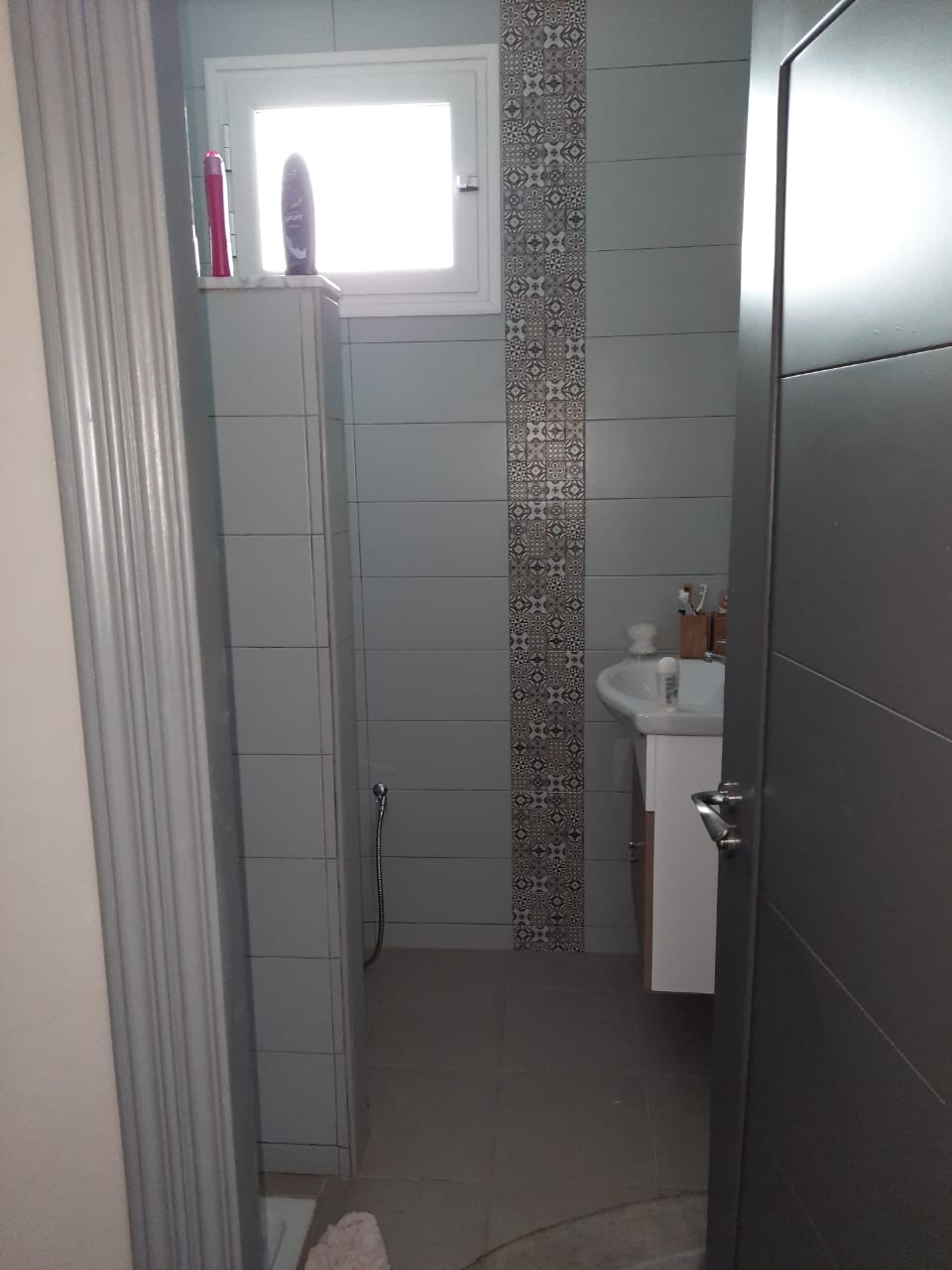 Bizerte Nord Cite El Korniche 3 Location Appart. 2 pices S 2 etage de villa  independant