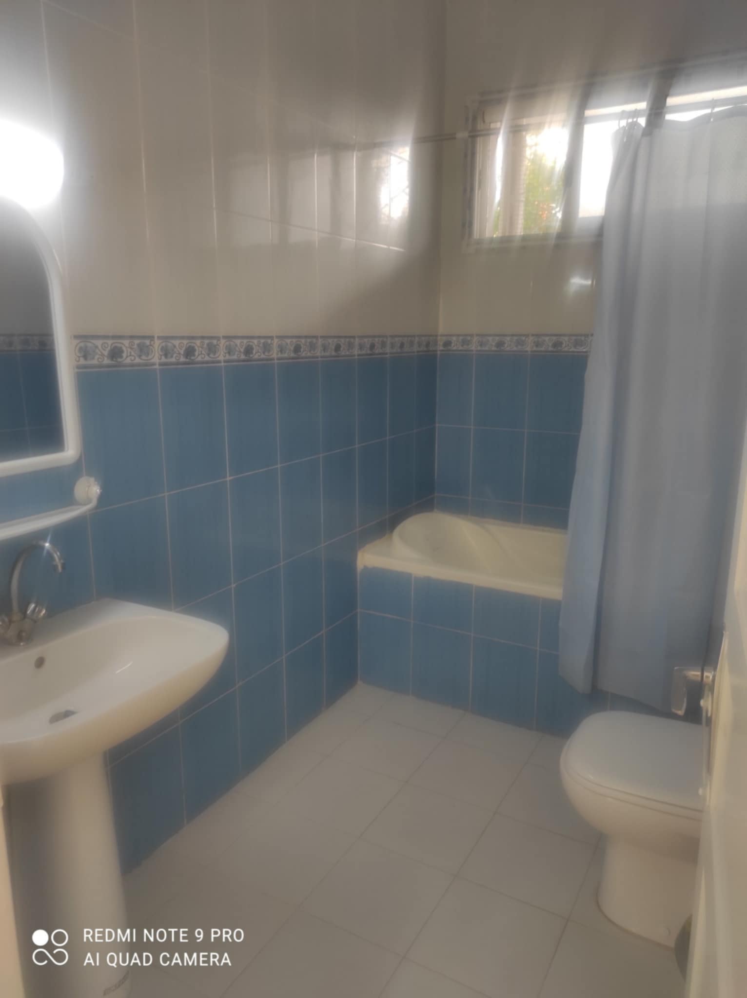 Ariana Ville&nbsp;El Menzah 5&nbsp;Location&nbsp;Appart. 3 pi�ces&nbsp;Appartement  3pi�ces