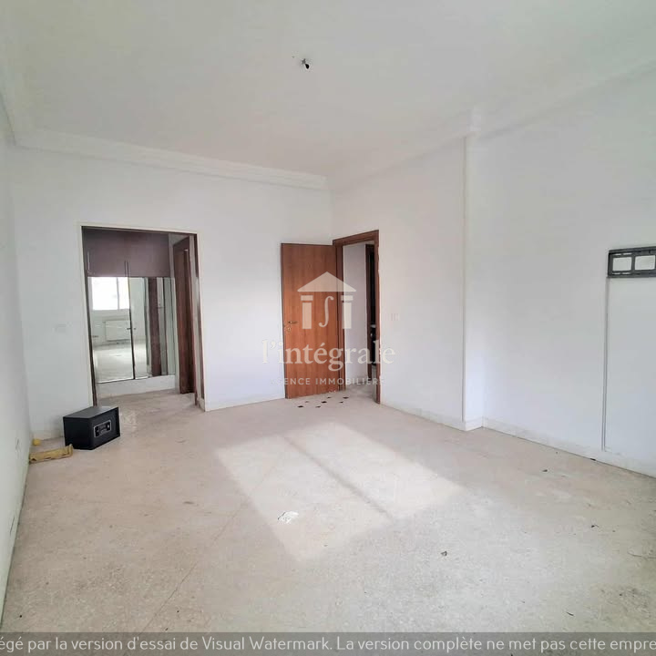 Ariana Ville Cite Ennasr 2 Vente Appart. 3 pices S2 avec place de parking sous sol