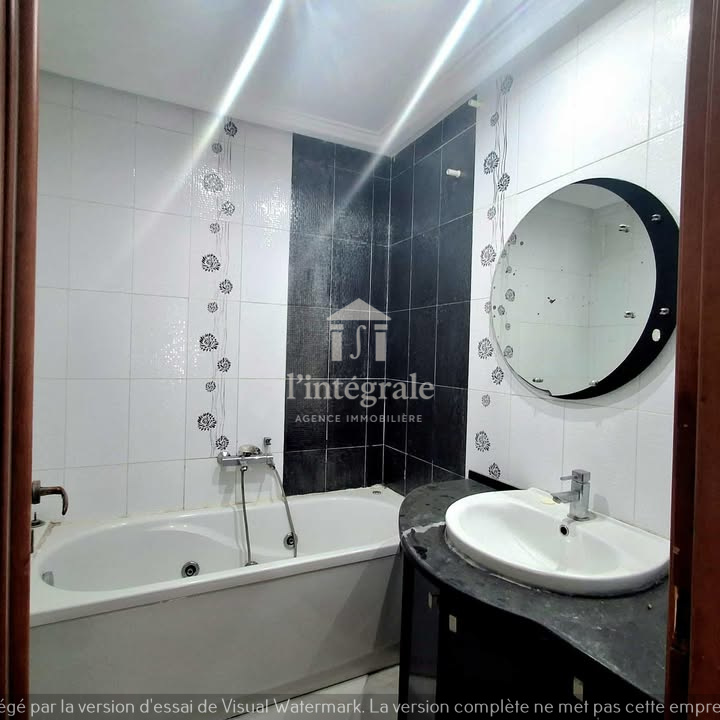 Ariana Ville Cite Ennasr 2 Vente Appart. 3 pices S2 avec place de parking sous sol