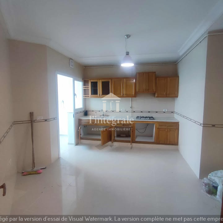 Ariana Ville Cite Ennasr 2 Vente Appart. 4 pices Superbe appartement s3 standing