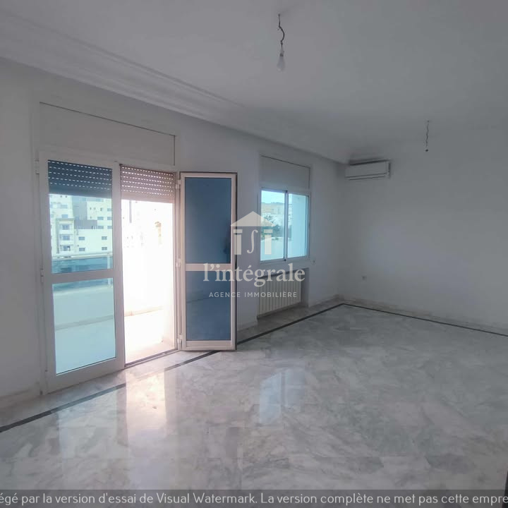 Ariana Ville Cite Ennasr 2 Vente Appart. 4 pices Superbe appartement s3 standing
