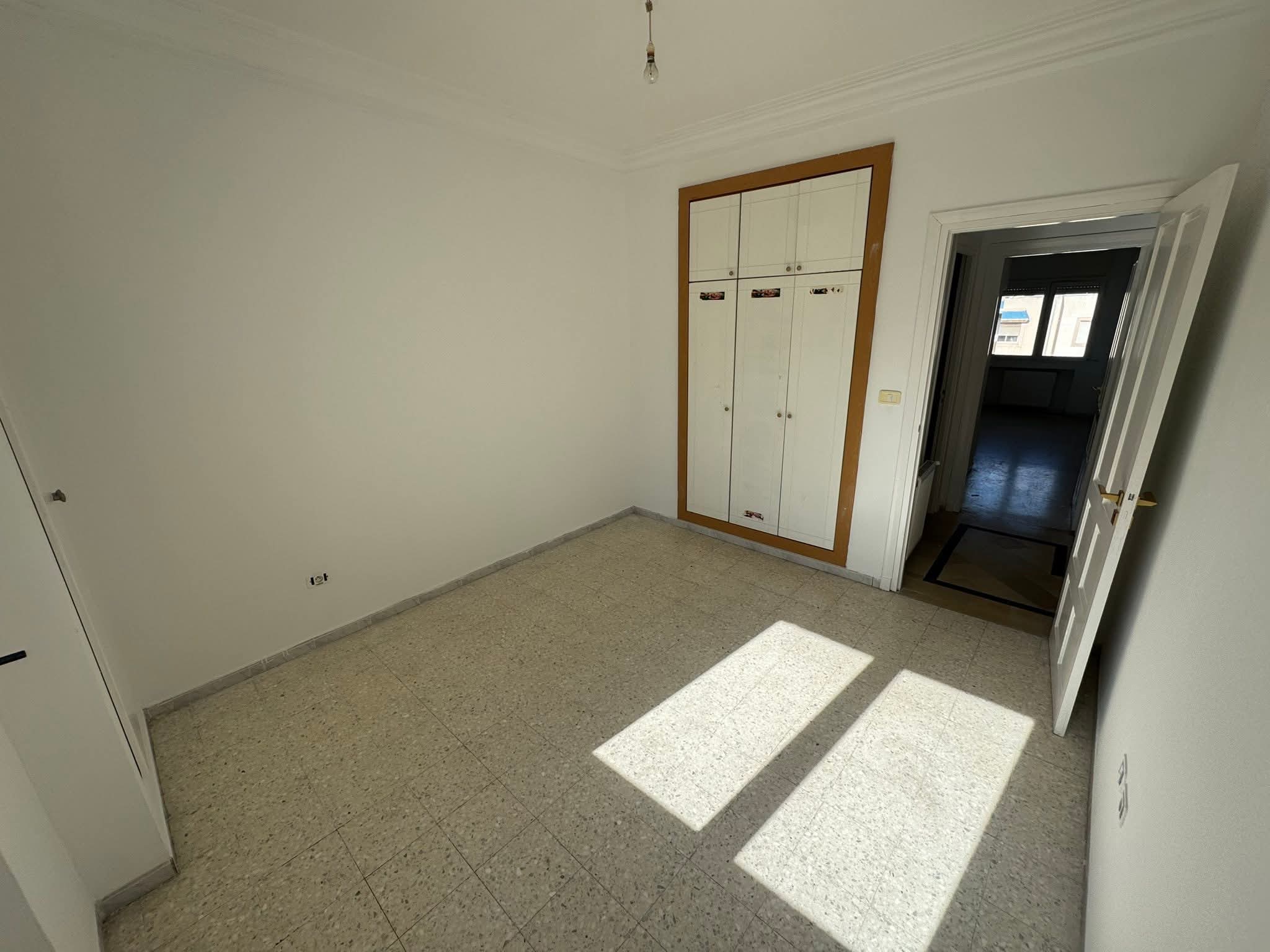 La Marsa El Aouina Location Appart. 3 pices S2 1200 d l'aouina