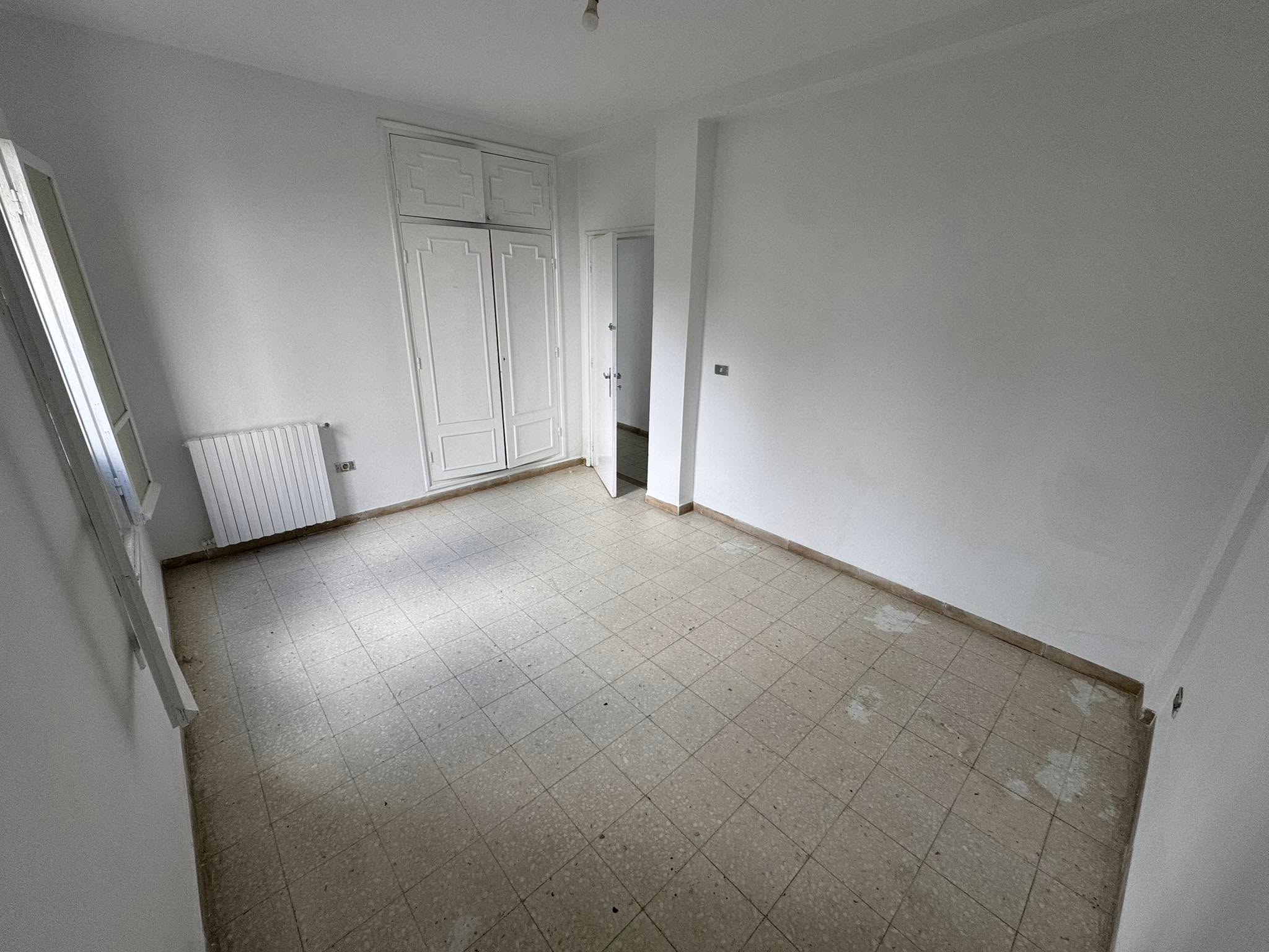 Ariana Ville Riadh Landlous Location Appart. 5 pices+ S4 1150 d riadh andalous