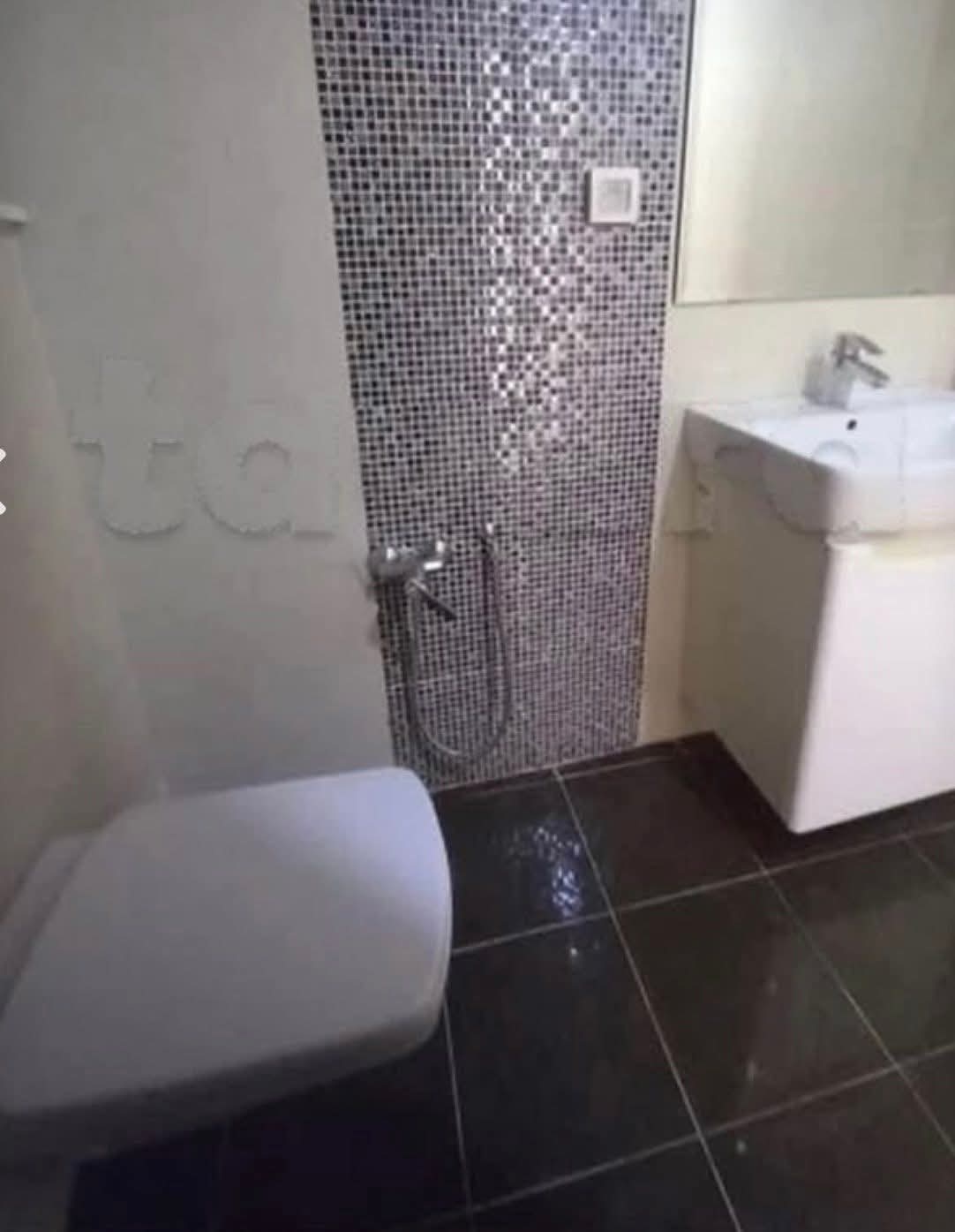 El Menzah El Menzah 9 Location Appart. 2 pices S1 950 menzah 9c