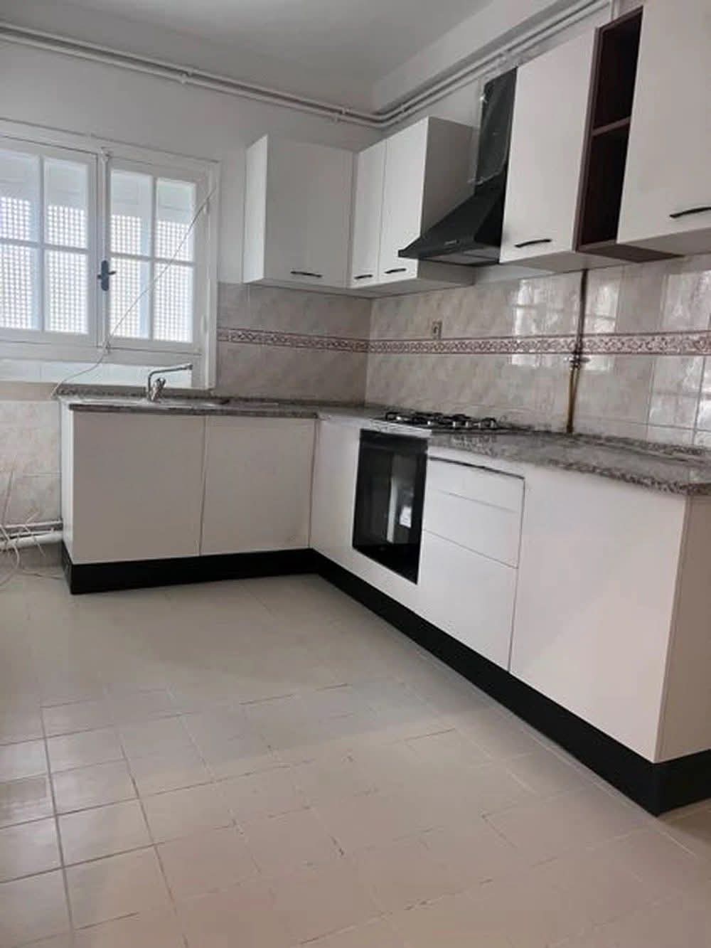 Ariana Ville Riadh Landlous Location Appart. 3 pices S2 riadh el andalous 1000d