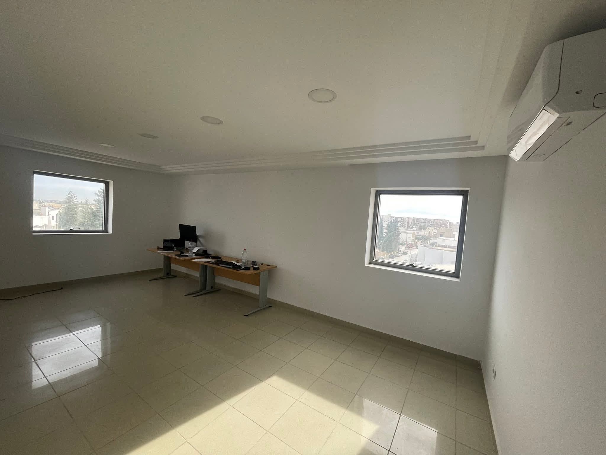 Ariana Ville Cite Ennasr 2 Location Appart. 2 pices Bureau h2 ghazela 1100 dinars