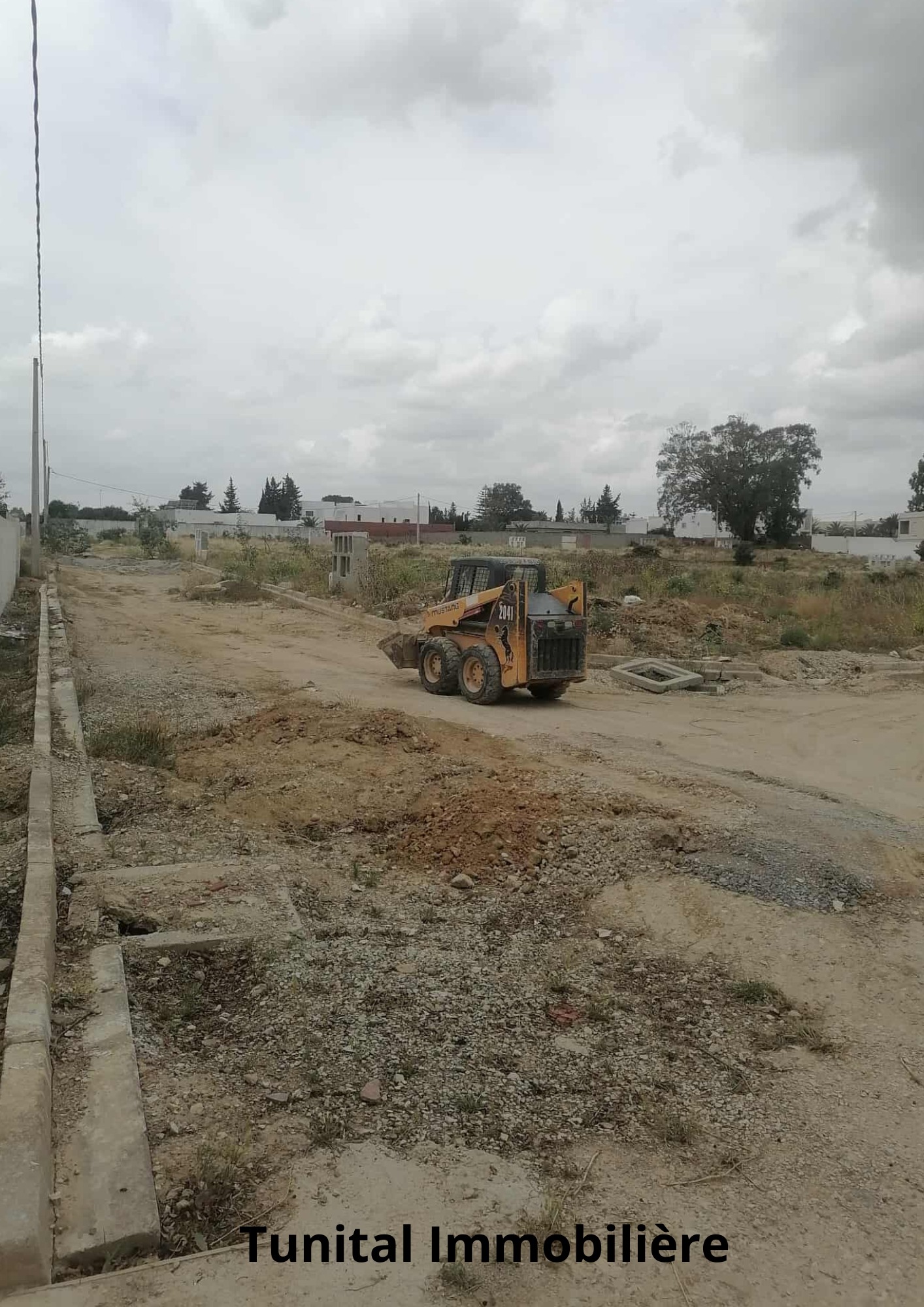 La Soukra Chotrana 3 Terrain Terrain nu Terrain coltur r plus deux