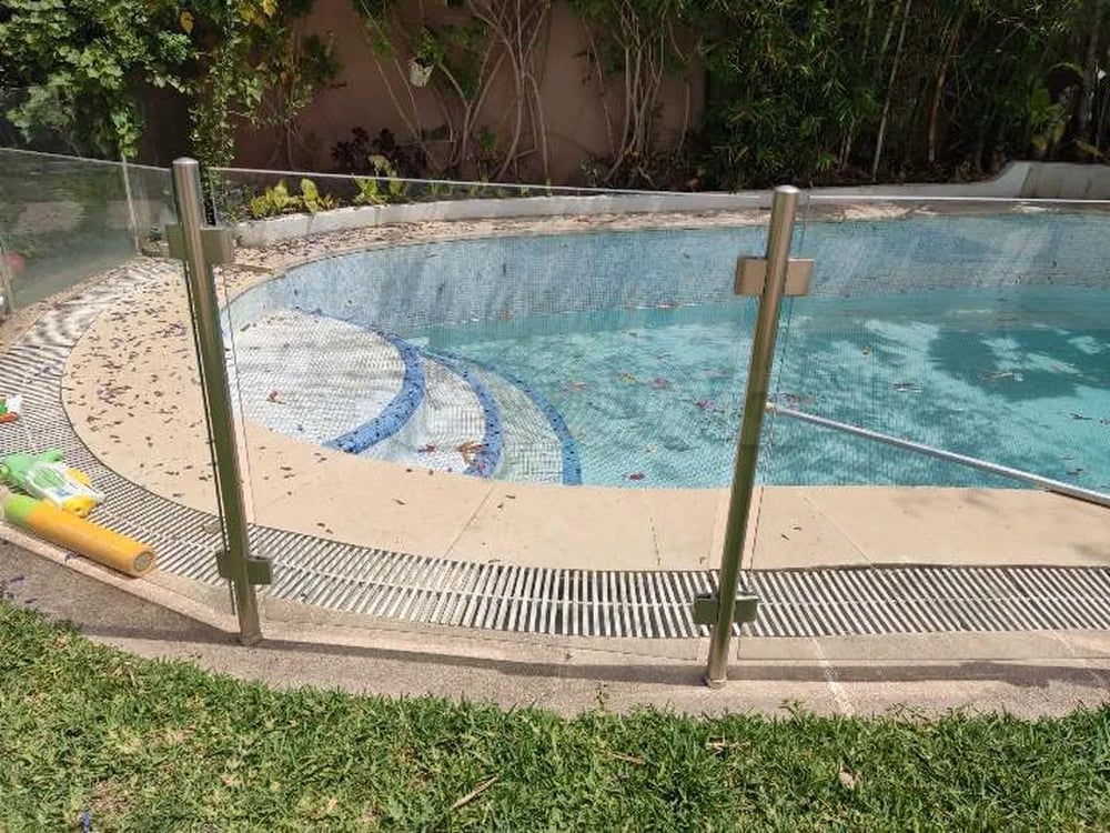 La Marsa Gammart Autre Autre Garde corps de piscine aluminium et verre securit