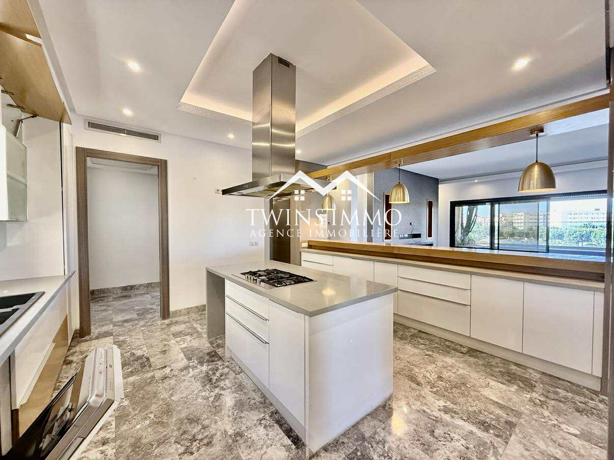 La Marsa Berge Du Lac Location Appart. 3 pices Penthouse avec piscine aux berges du lac 2