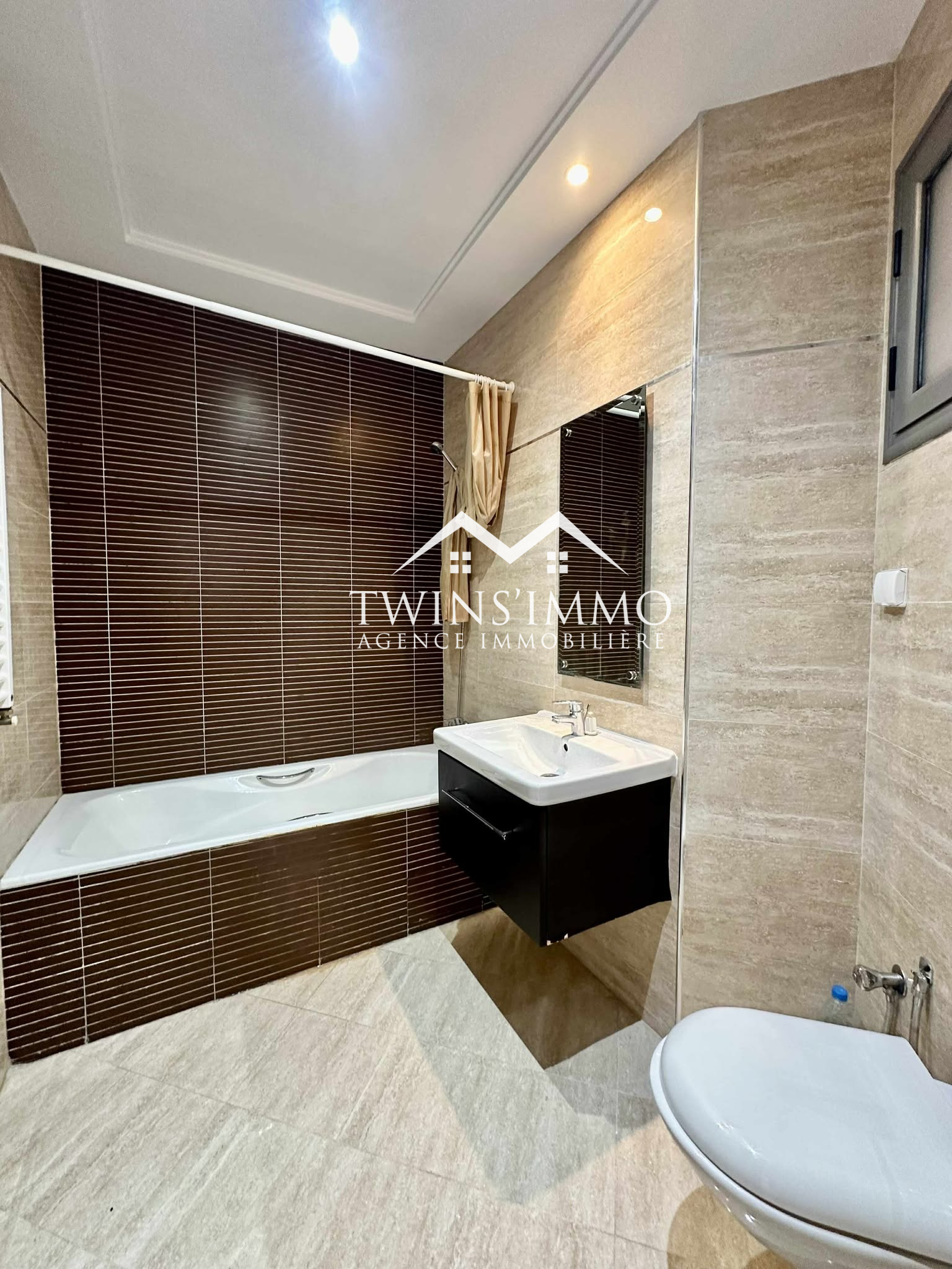 La Soukra La Soukra Location Appart. 2 pices Appartement s2  la soukra parc