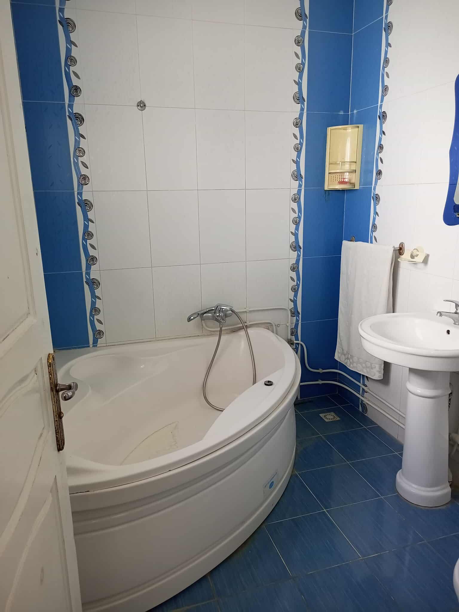 Sousse Jaouhara Sousse Khezama Vente Appart. 2 pices S2 meubl prs clinique essalem