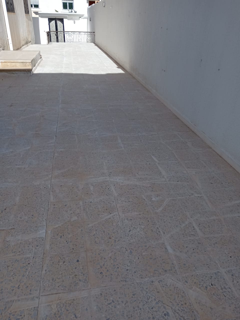 Mnihla Jardins d'el Menzah Location Appart. 2 pices Apptement rez jardin