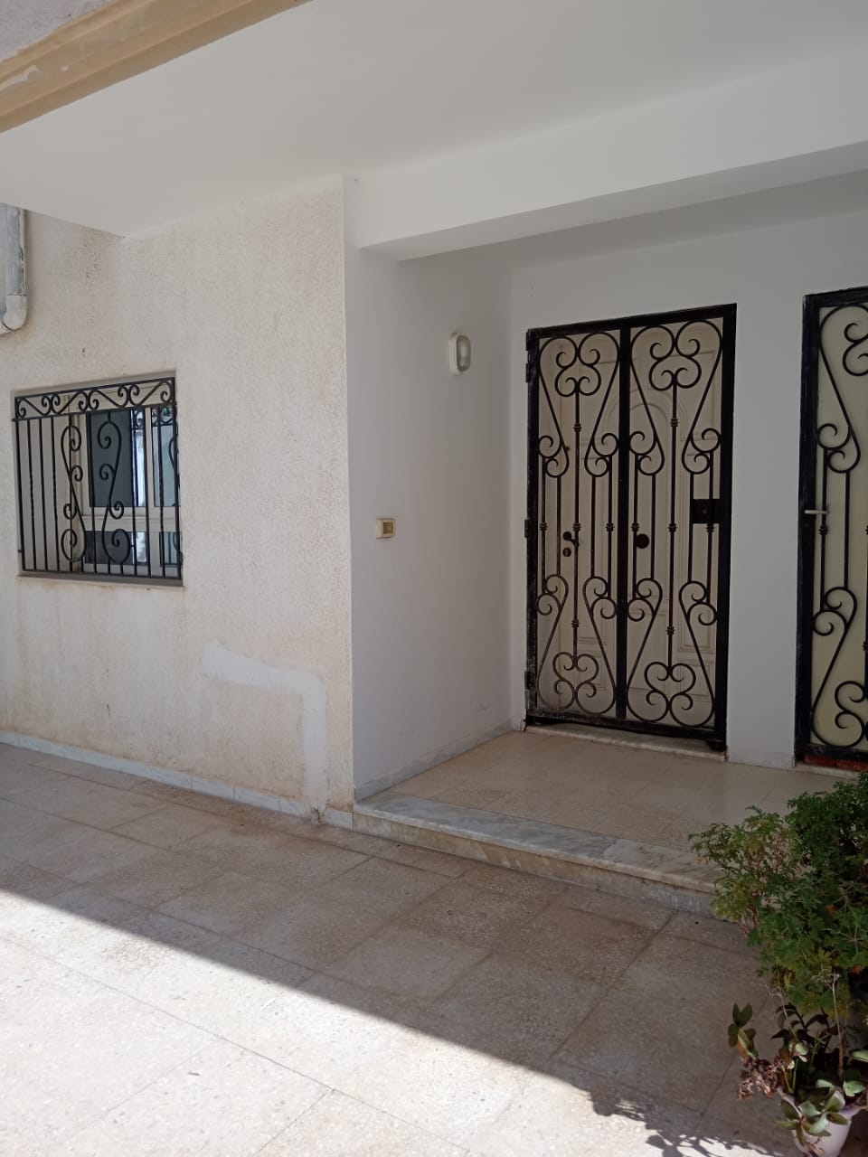 Mnihla Jardins d'el Menzah Location Appart. 2 pices Apptement rez jardin