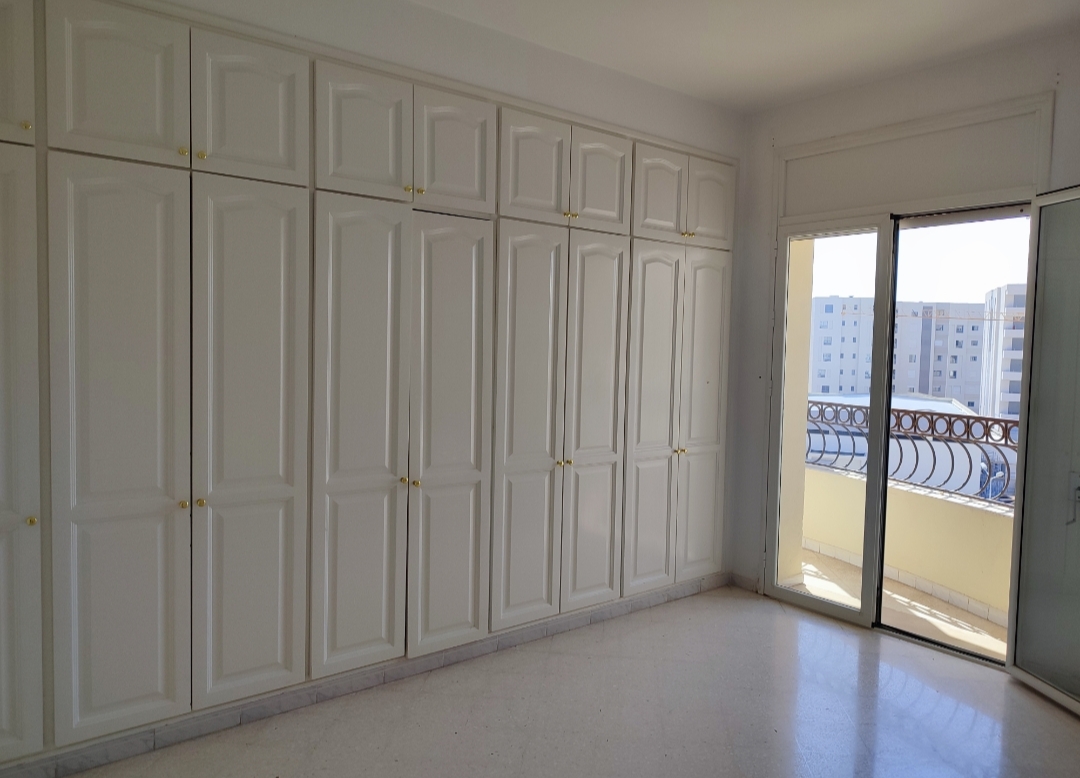 Ain Zaghouan Ain Zaghouan Location Appart. 3 pices Spacieux appart avec vue degage