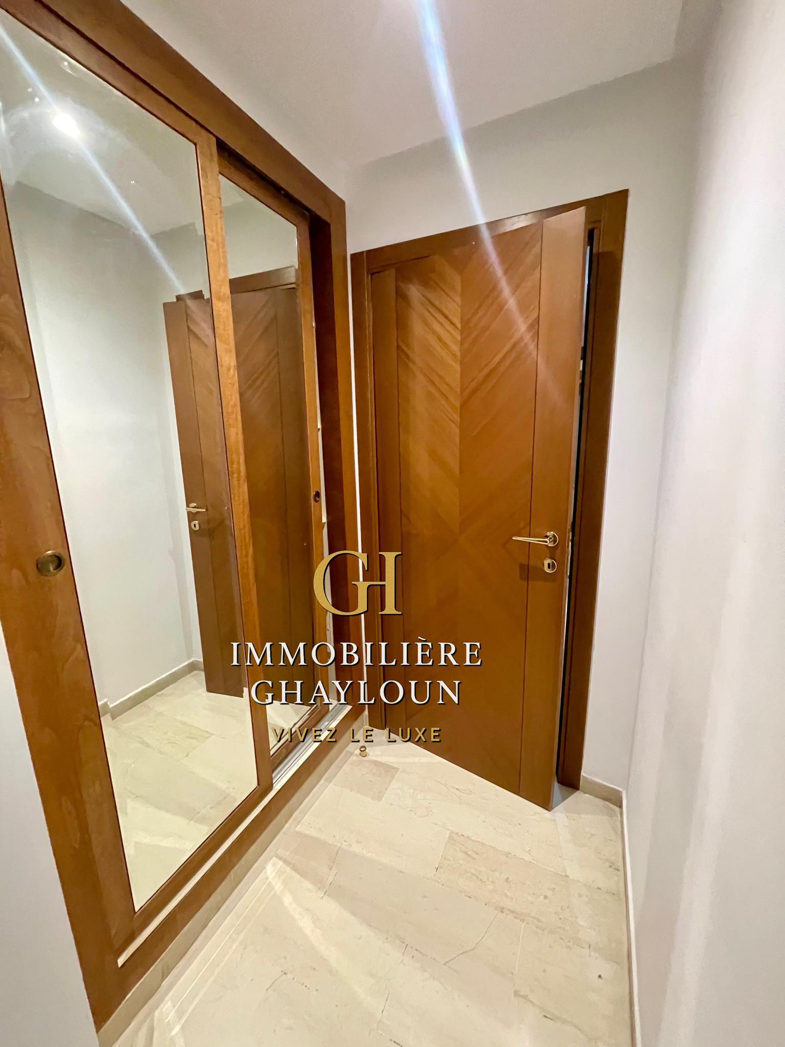 El Menzah El Menzah 9 Location Appart. 3 pices Appartement s2  el menzah 9c 120