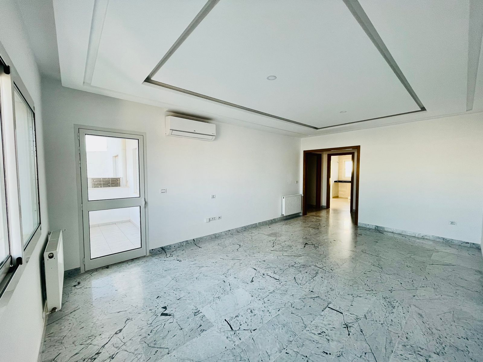 El Menzah El Menzah 9 Location Appart. 4 pices Appartement s3 lumineux a menzah 9c