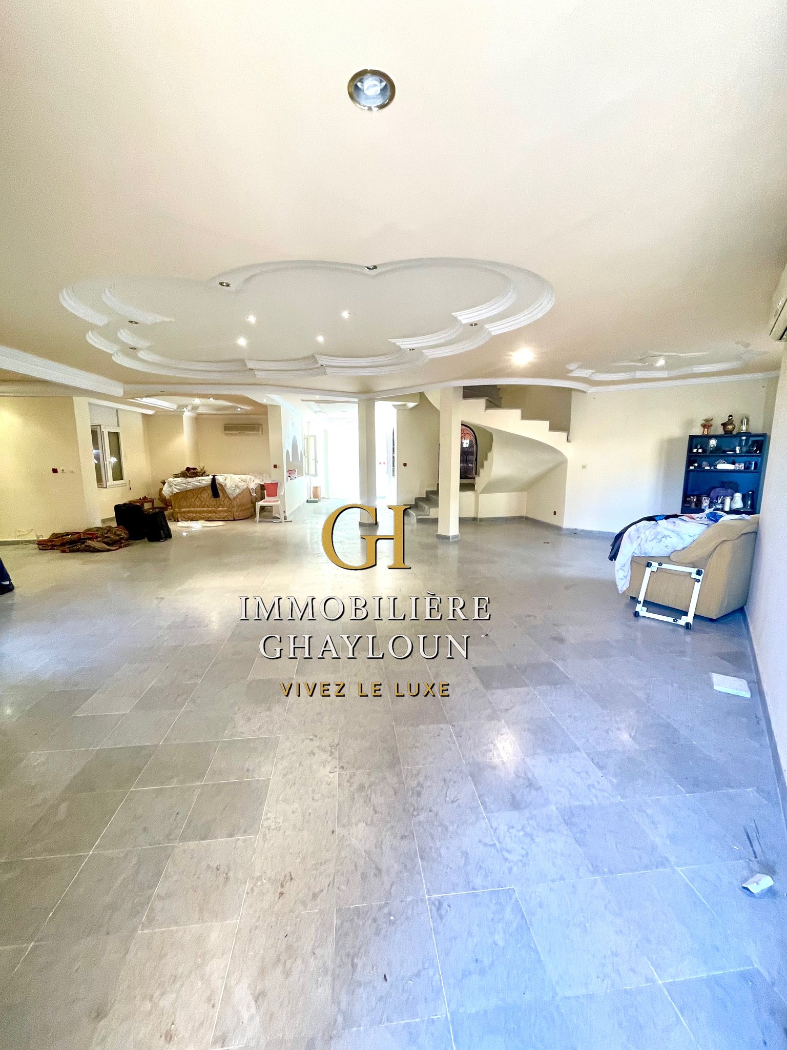 El Menzah El Manar 1 Vente Maisons Villa  habitation et investissement au mme temps