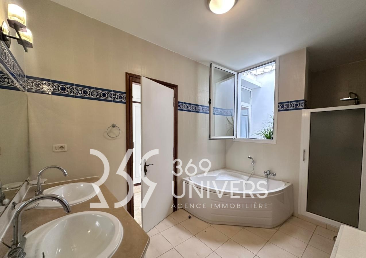 La Marsa Gammart Location Maisons Villa avec piscine  gammarth ref rh172