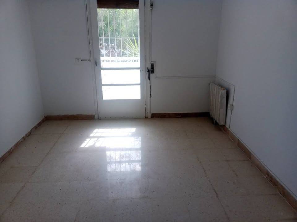 Ariana Ville El Menzah 6 Location Appart. 2 pices S2 situ  menzah 6