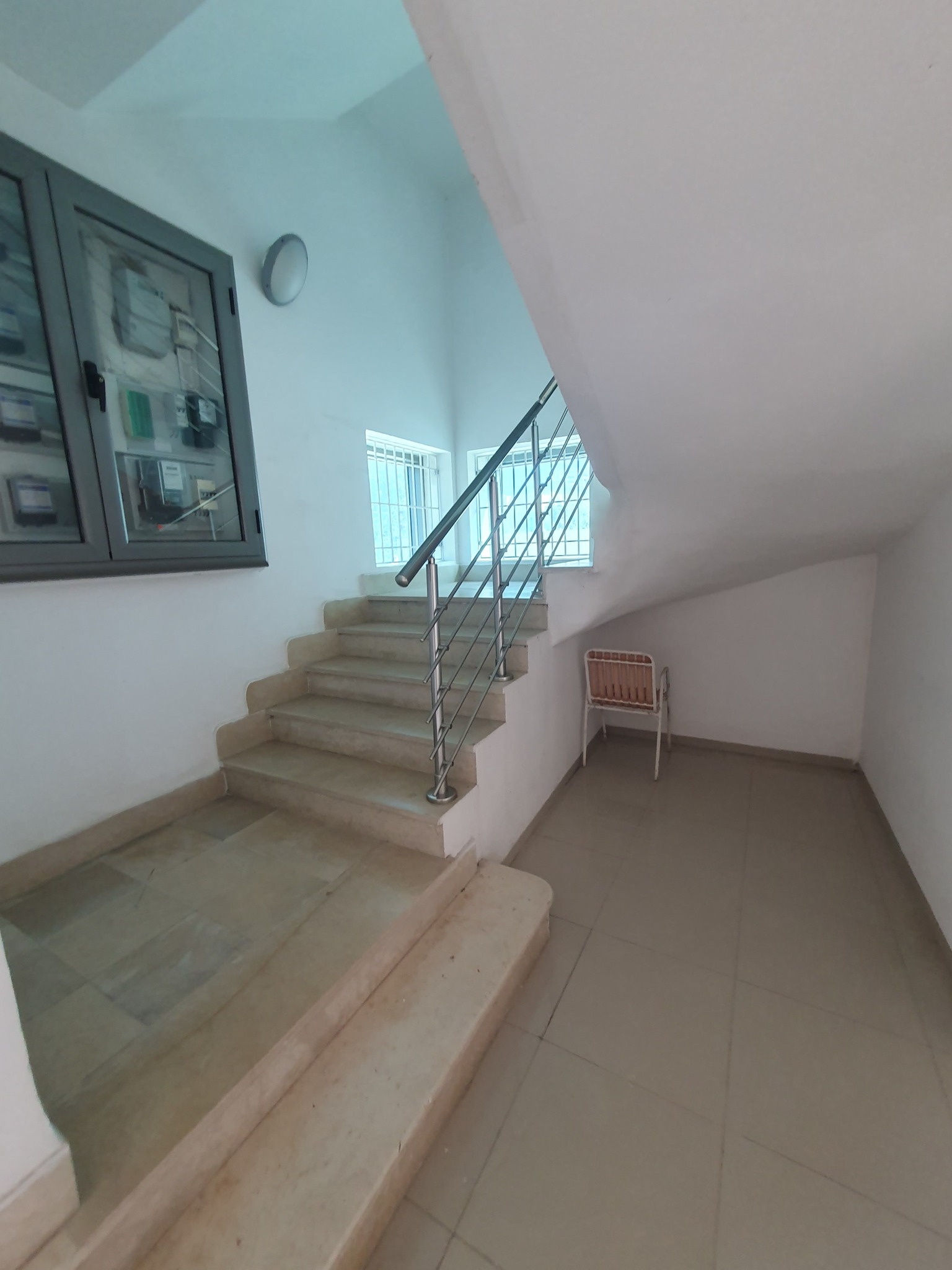 El Menzah Mutuelle Ville Location Appart. 1 pice S1 situ a mutuelle ville