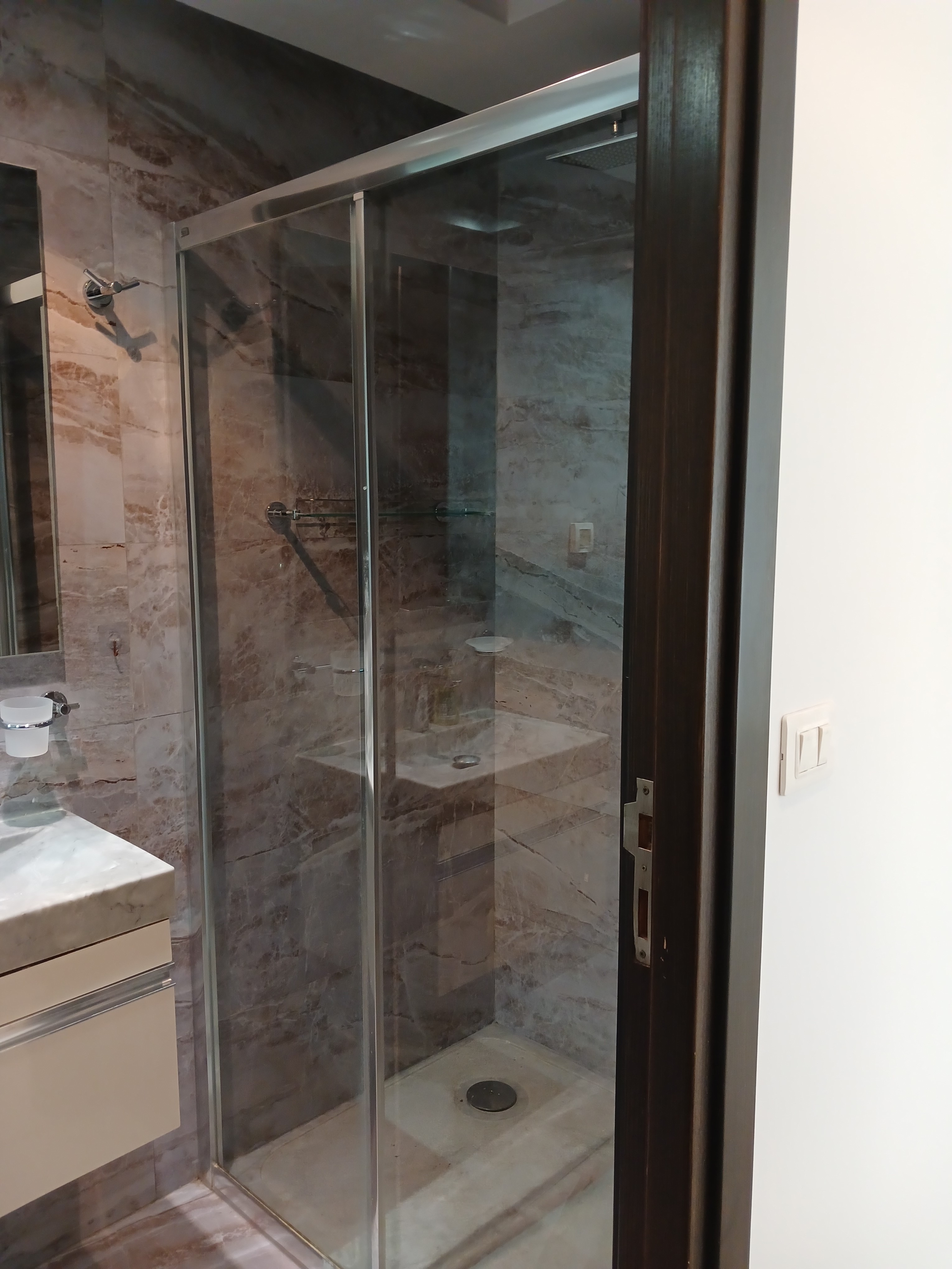 Ain Zaghouan Jardins de Carthage Location Appart. 2 pices S2 pour jeune couple