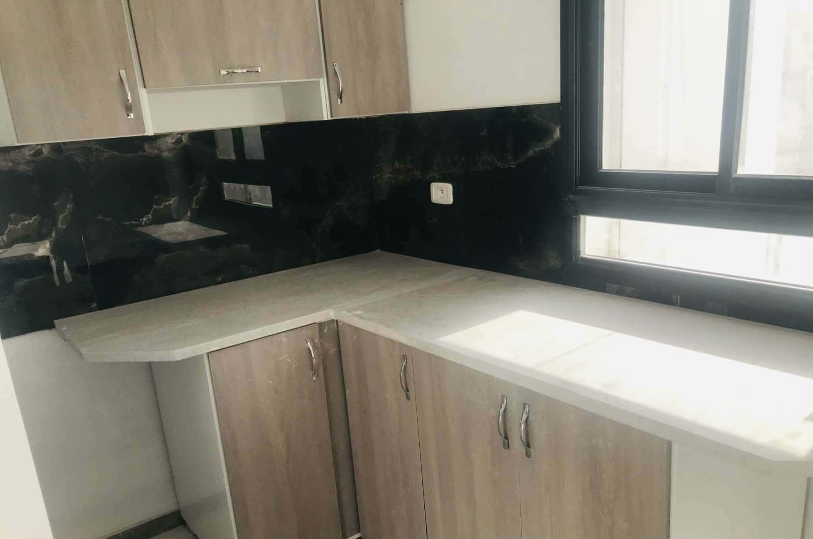 Ariana Ville Ariana Location Appart. 3 pices Al s2 neufs