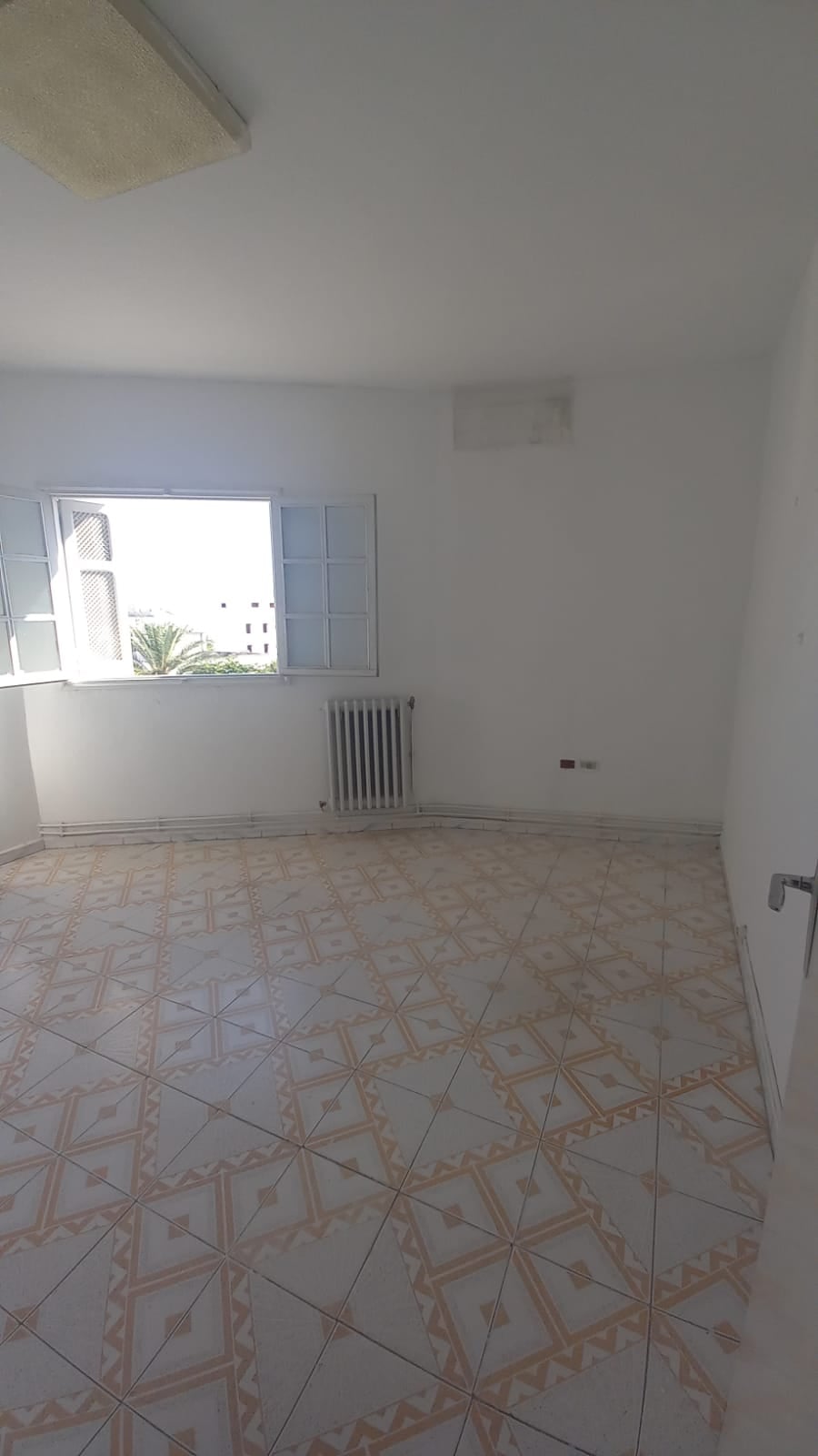 Ariana Ville Ariana Bureaux & Commerces Bureau Av bureau s3