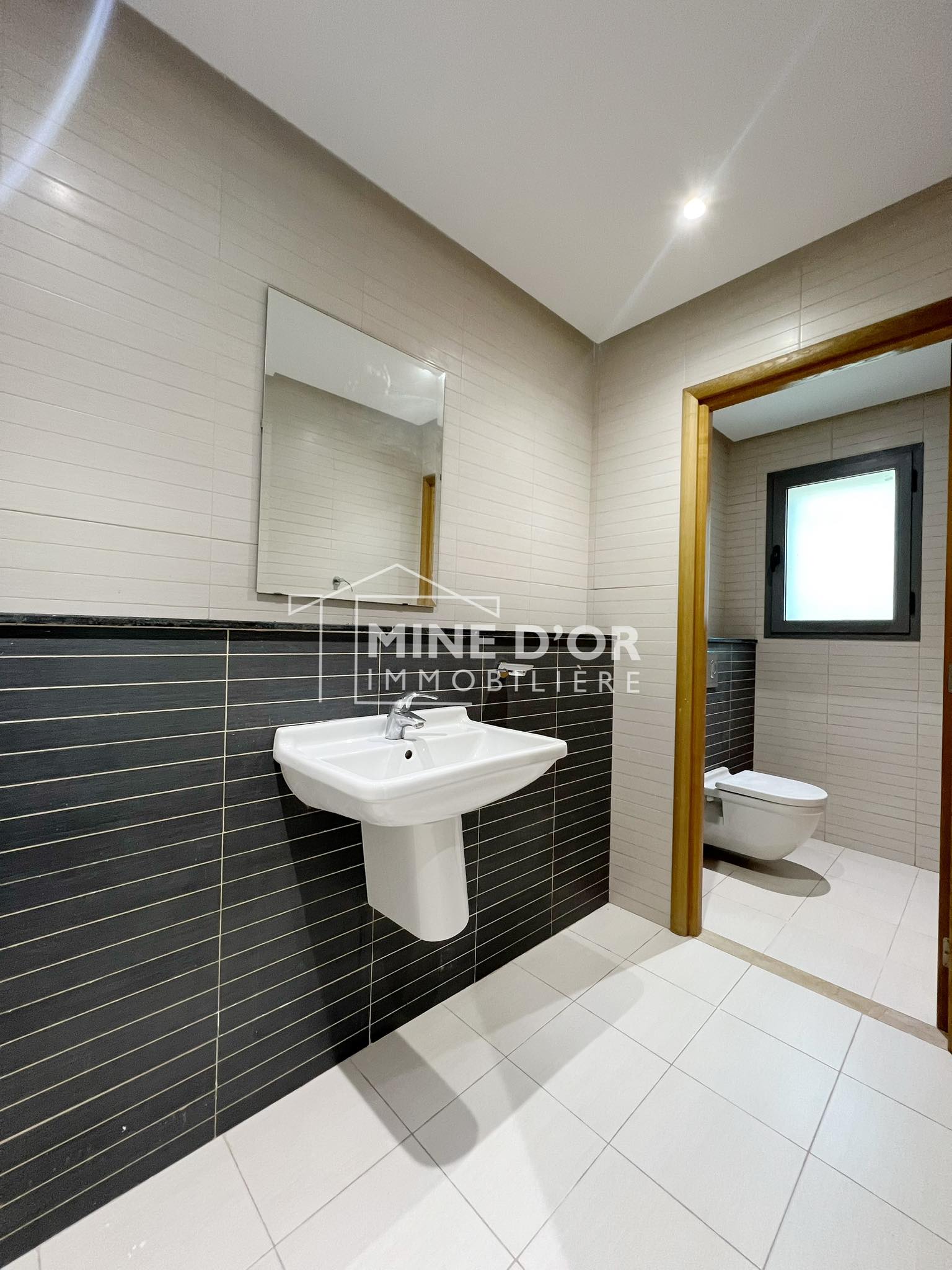 La Marsa Berge Du Lac Bureaux & Commerces Bureau Bureau haut standing en open space au lac 1