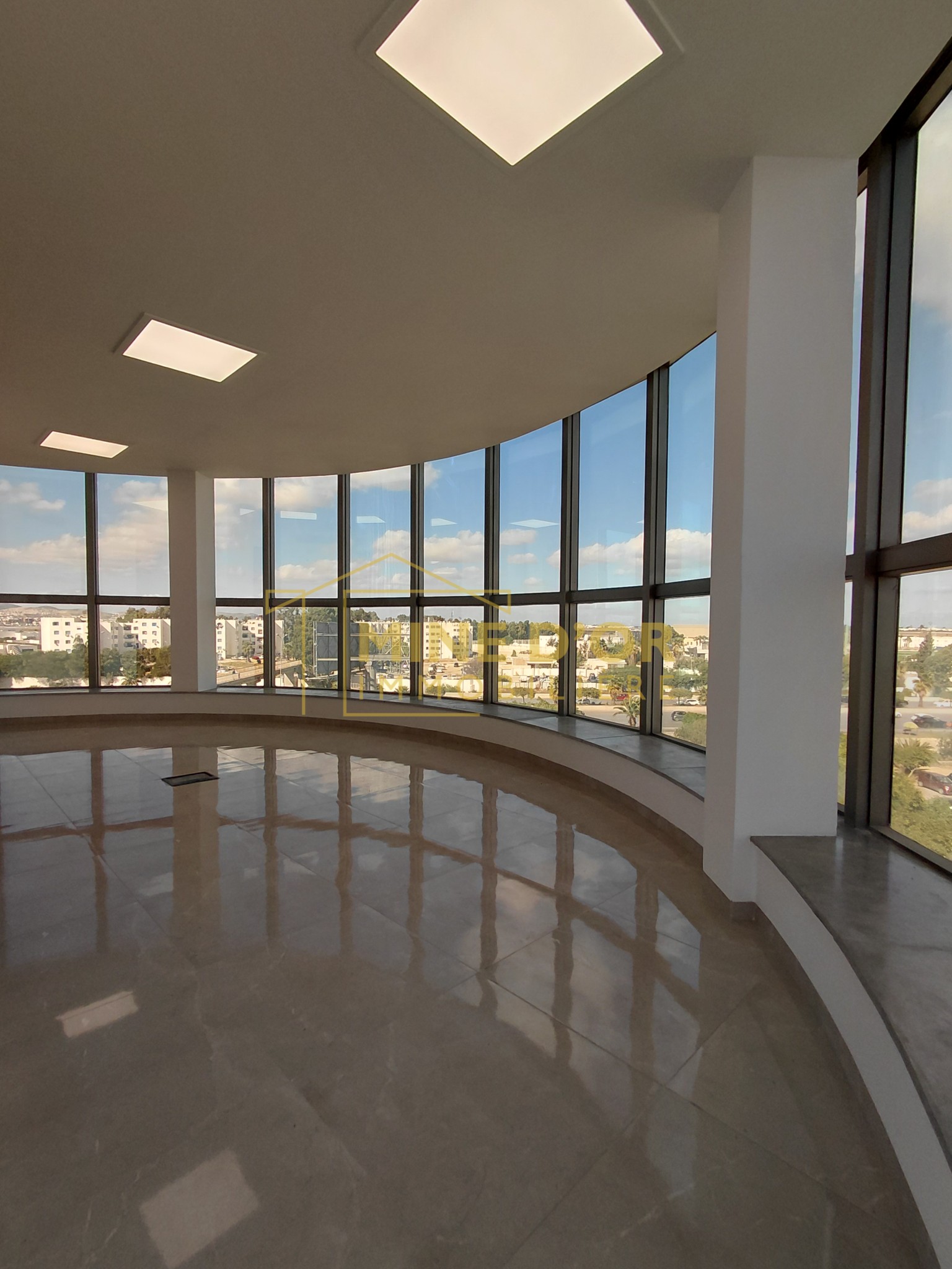 La Marsa Berge Du Lac Bureaux & Commerces Bureau Al un bureau retap  neuf en open space au lac 1