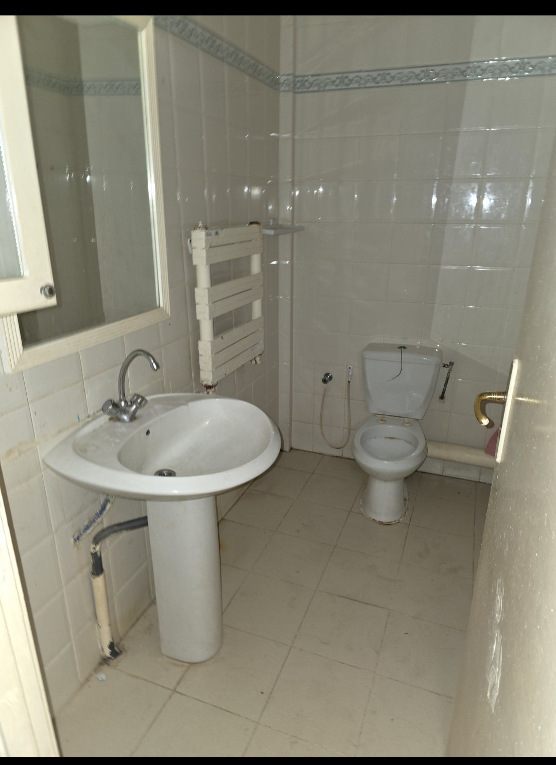 El Menzah El Manar 1 Location Appart. 1 pice Studio s0 meubl rdc manar1