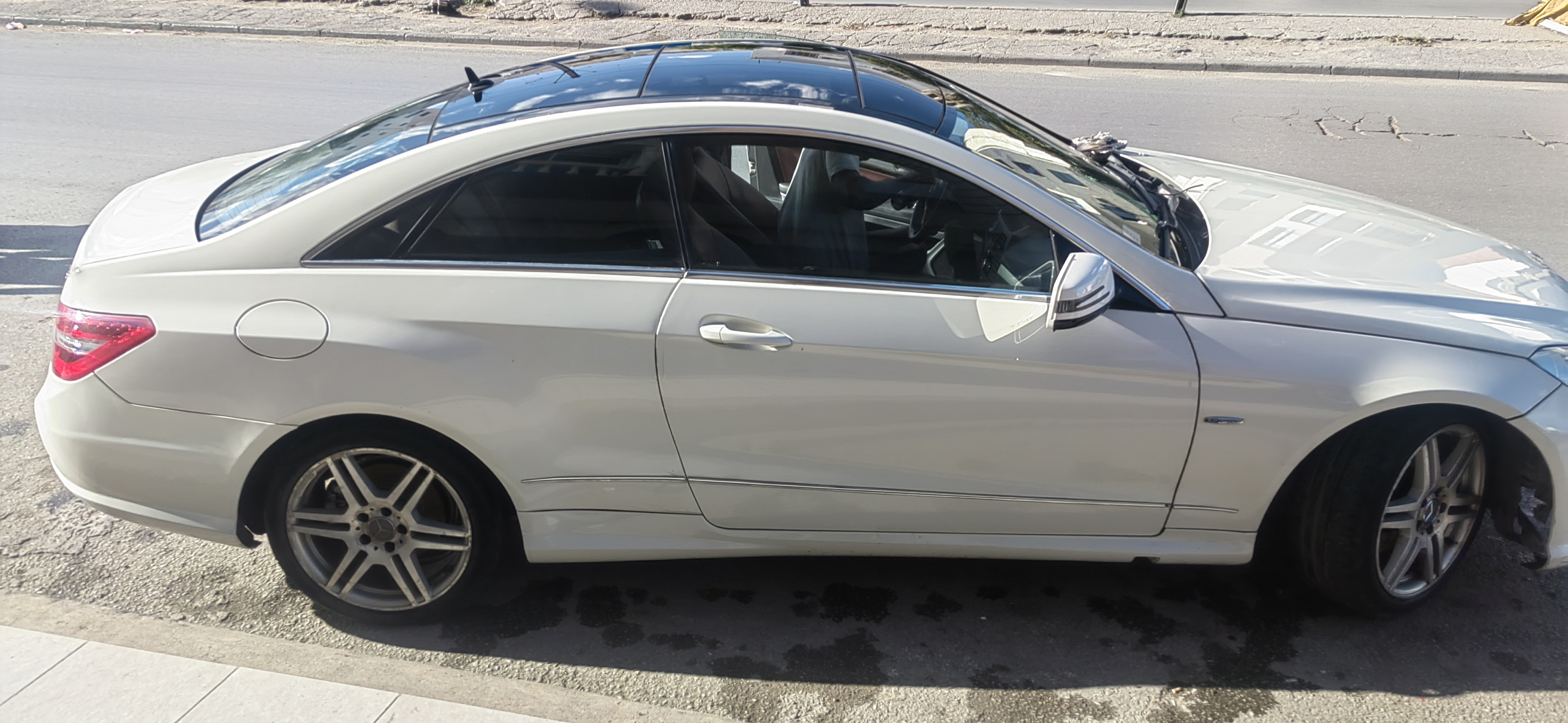 El Menzah El Menzah 9 Mercedes 350 Mercedes e350