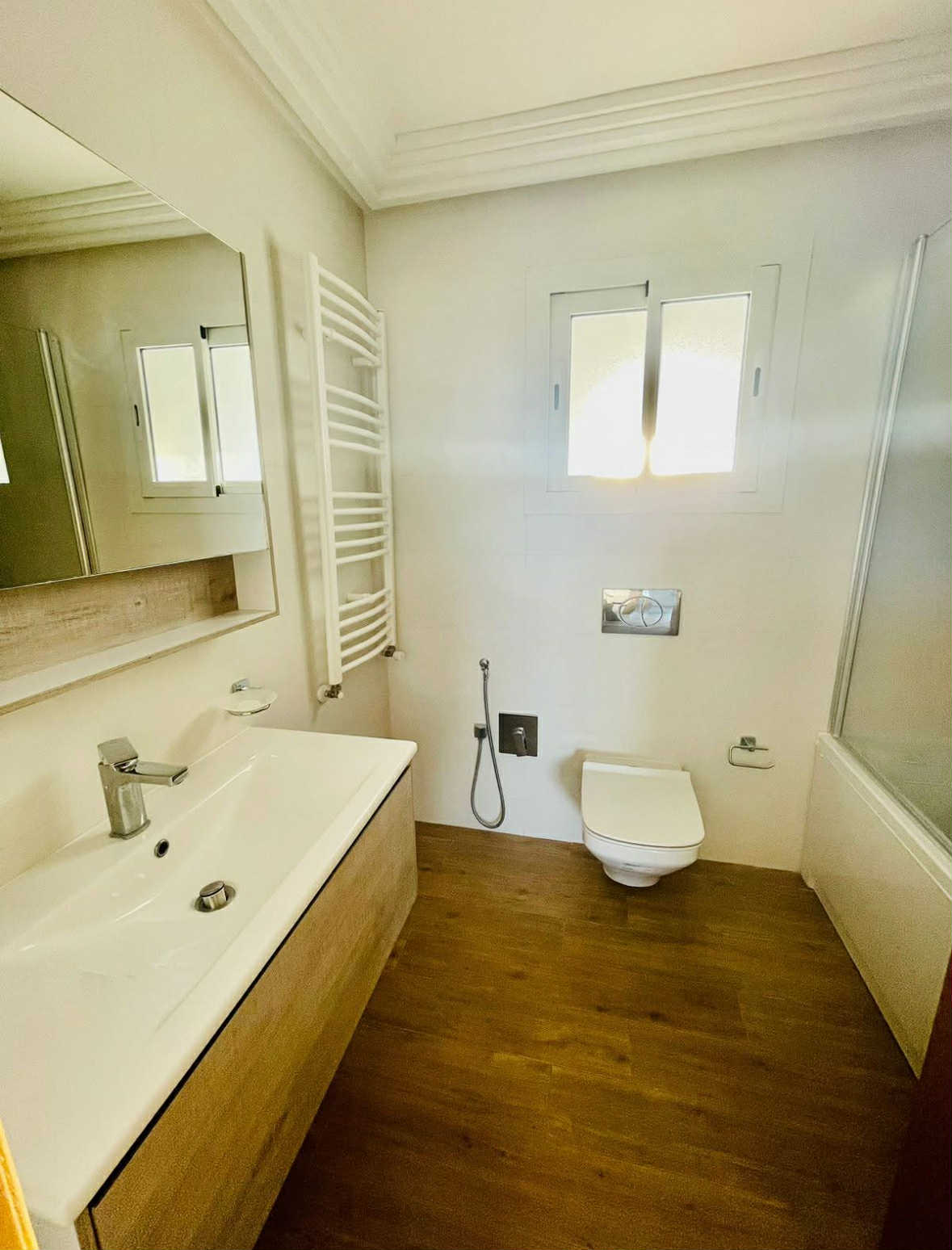 El Menzah El Menzah 9 Location Appart. 3 pices S3 menzah 9c spacieux