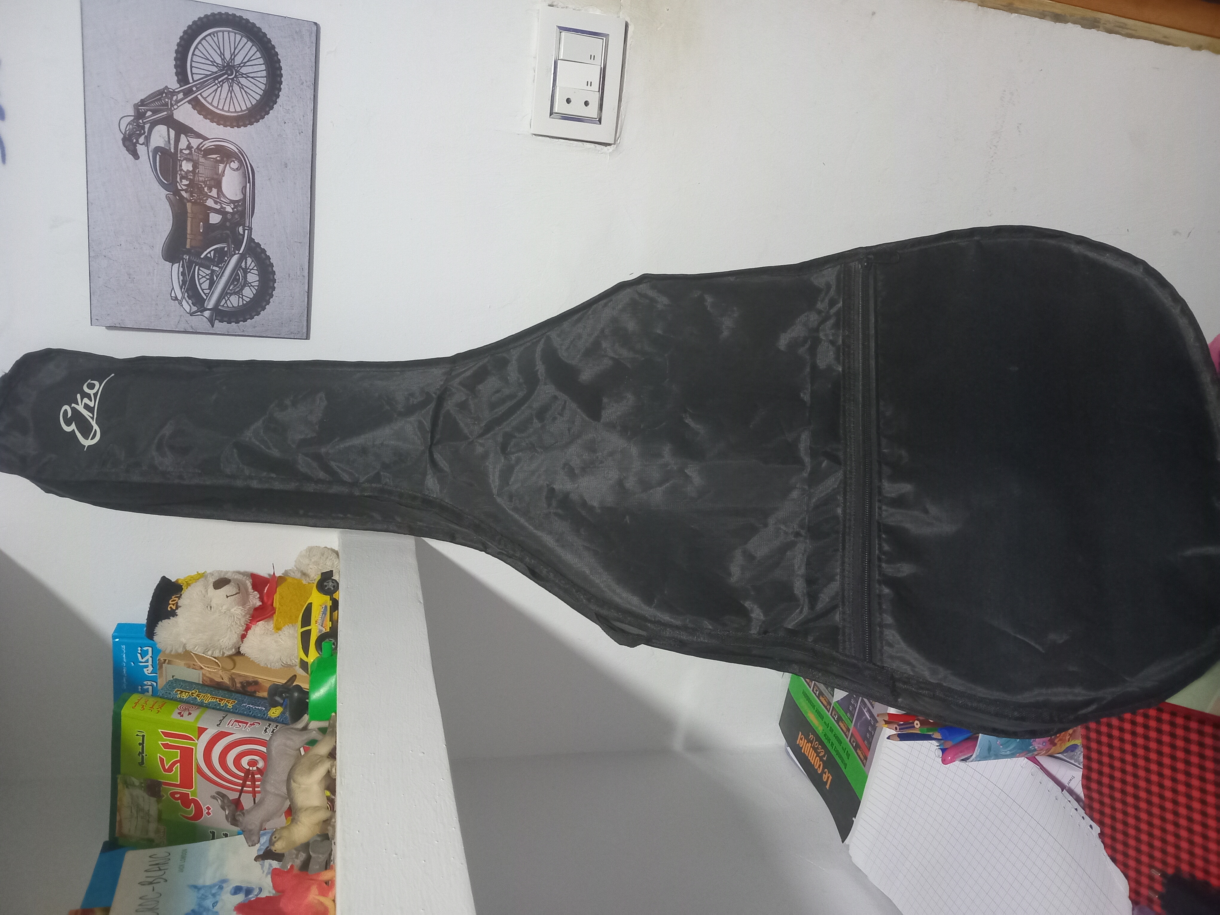 Le Bardo Le Bardo Autre Autre Guitare neuf