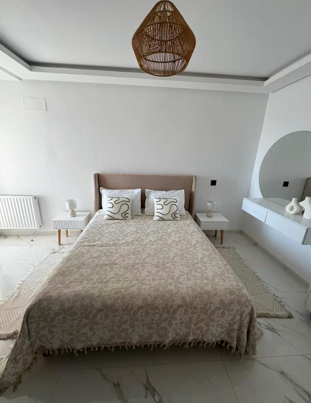 La Marsa El Aouina Location Appart. 3 pices Appt s2 meubl neuf  cit les palmeraies