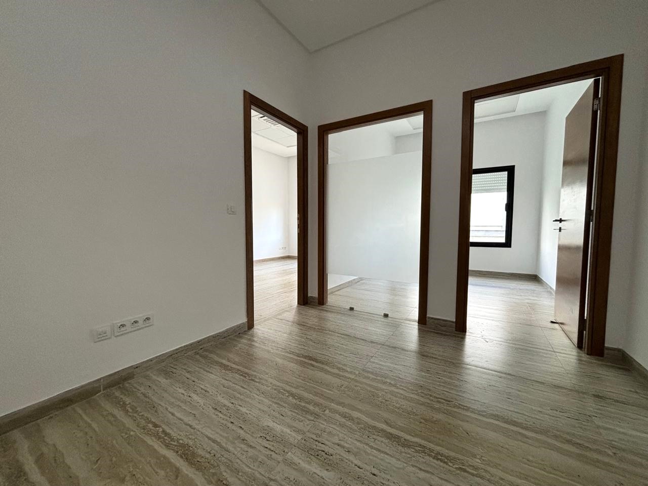 La Soukra La Soukra Bureaux & Commerces Bureau Bureau h2  la soukra