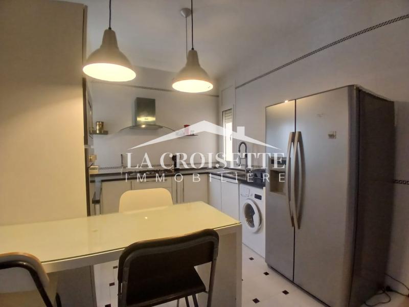 La Marsa Berge Du Lac Location Appart. 4 pices Etage de villa s3 meubl  la marsa mel0568