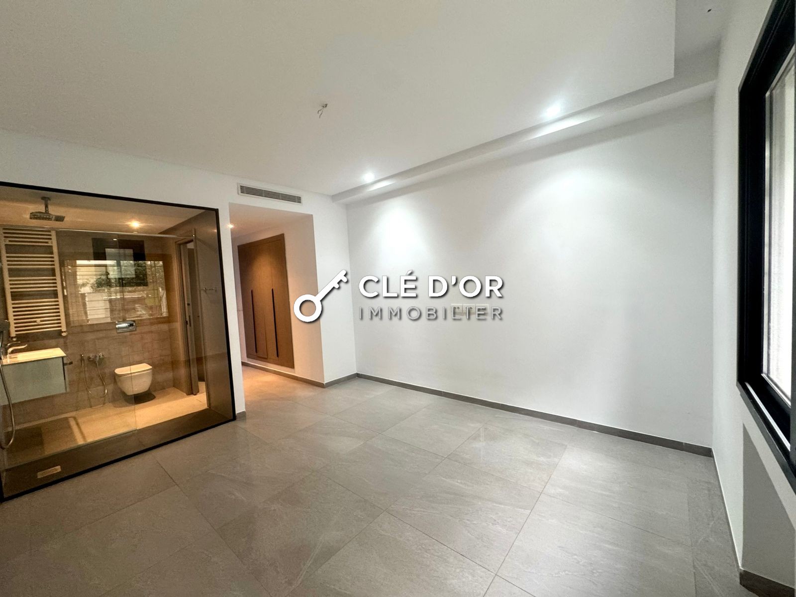 Ain Zaghouan Jardins de Carthage Location Appart. 3 pices Un s3 avec piscine  au jardin de carthage