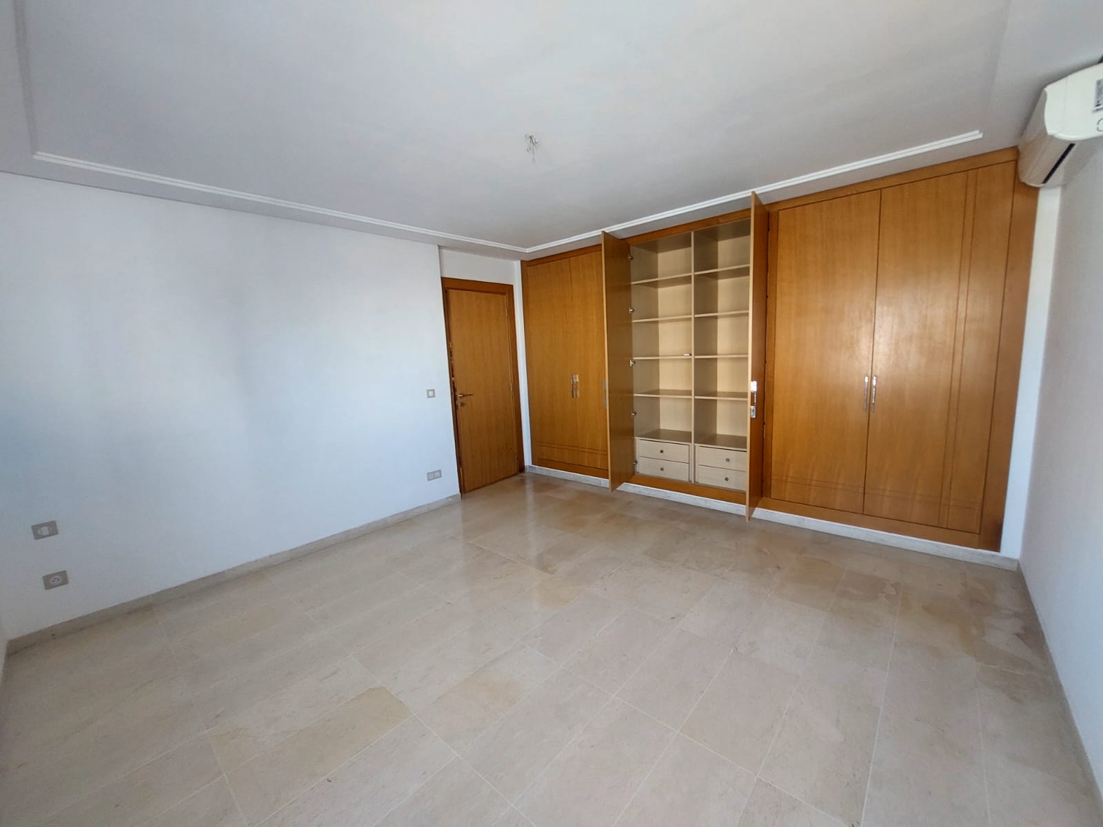 Ain Zaghouan&nbsp;Ain Zaghouan&nbsp;Location&nbsp;Appart. 3 pi�ces&nbsp;S2 spacieux � ain zaghouan nord